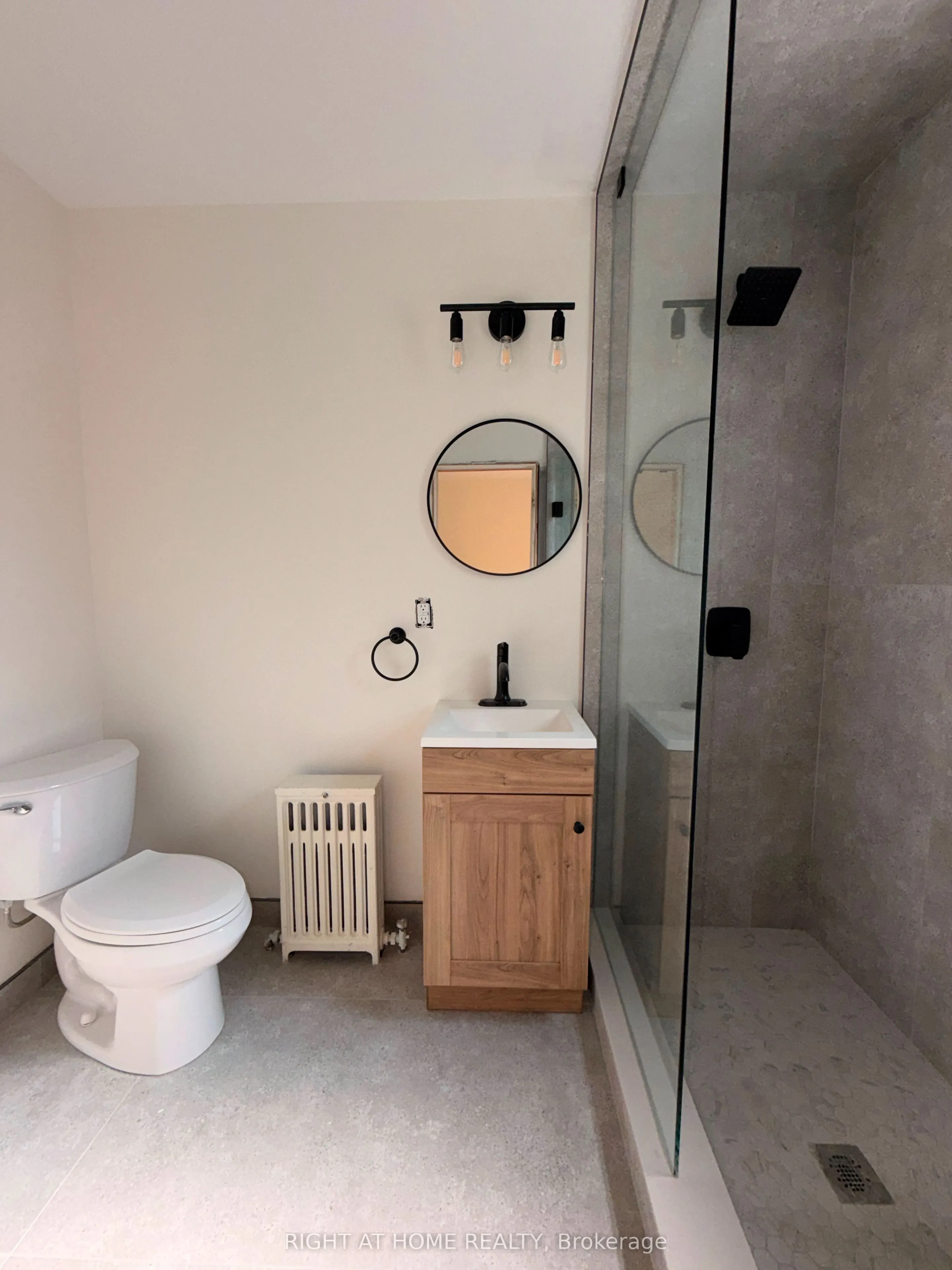 3384 Lake Shore Boulevard W #203