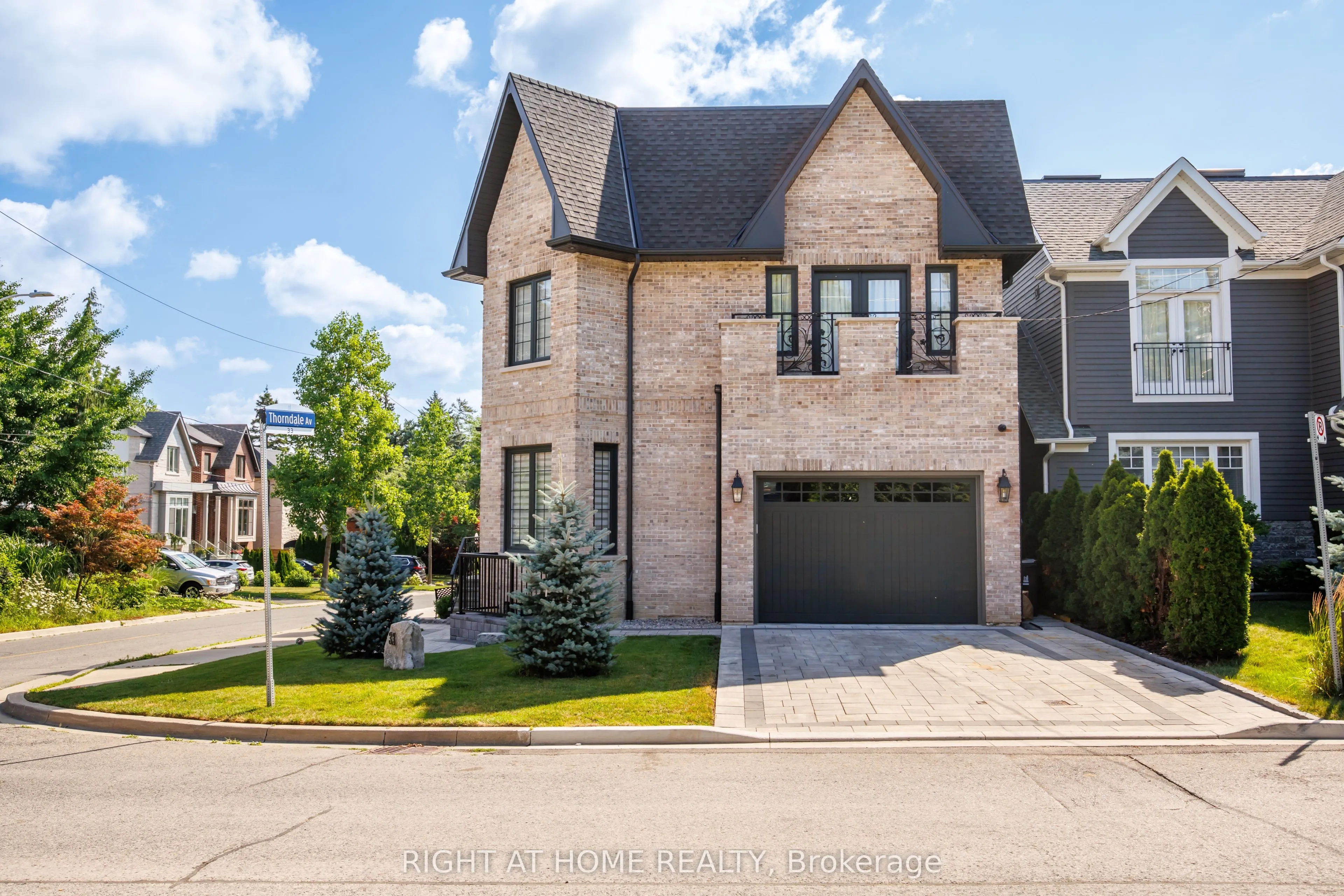 33 Thorndale Avenue