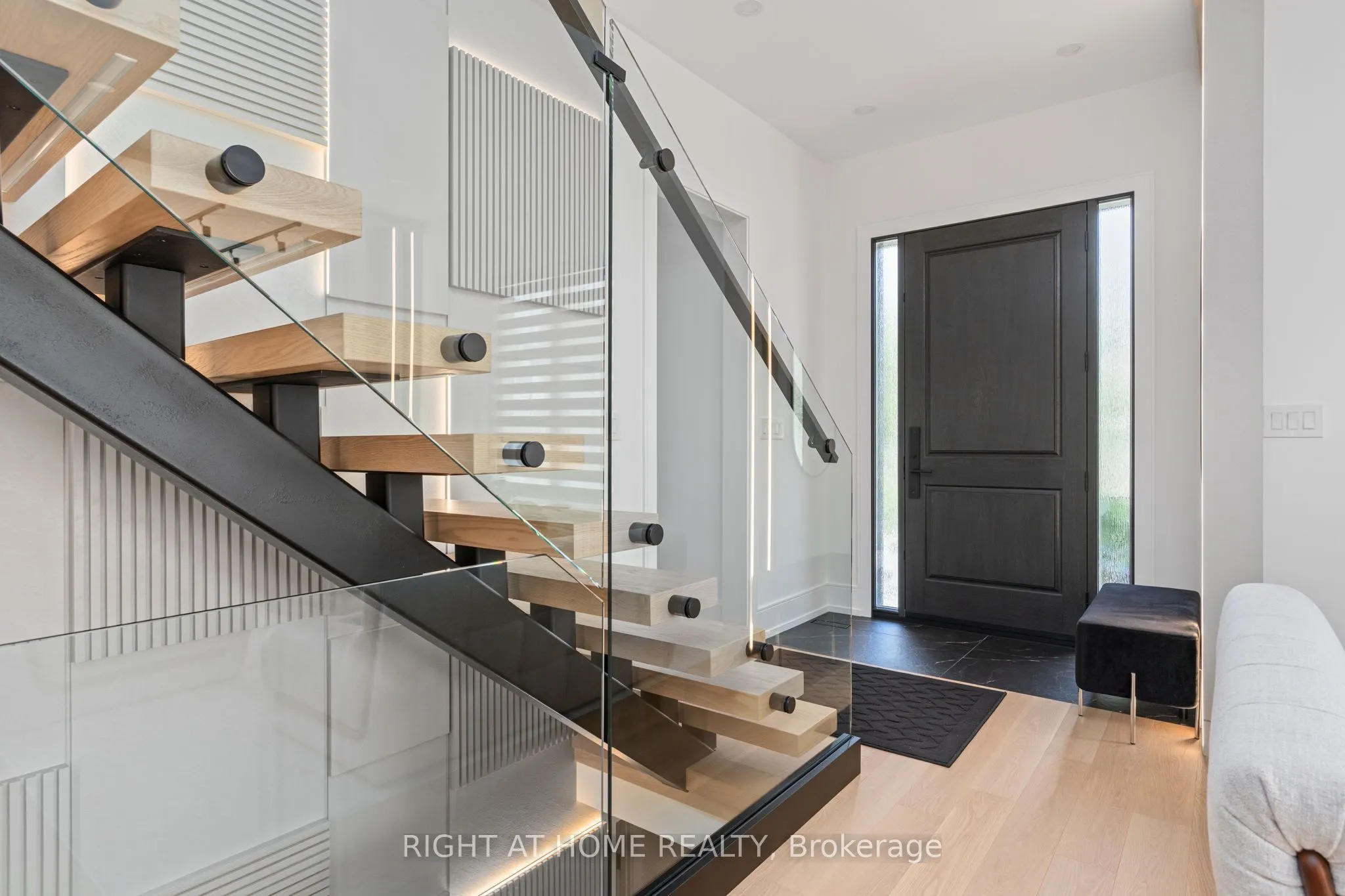 33 Thorndale Avenue