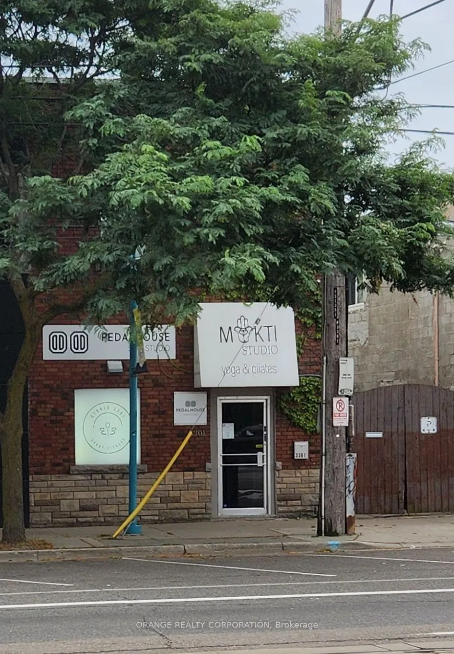3301 lake shore Boulevard W #101
