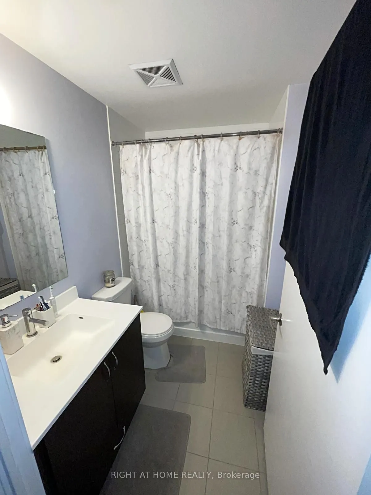 11 Superior Avenue #810