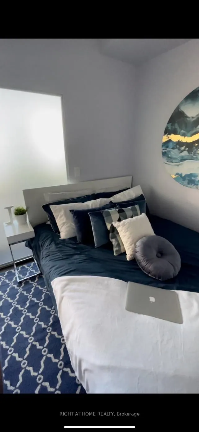 11 Superior Avenue #810