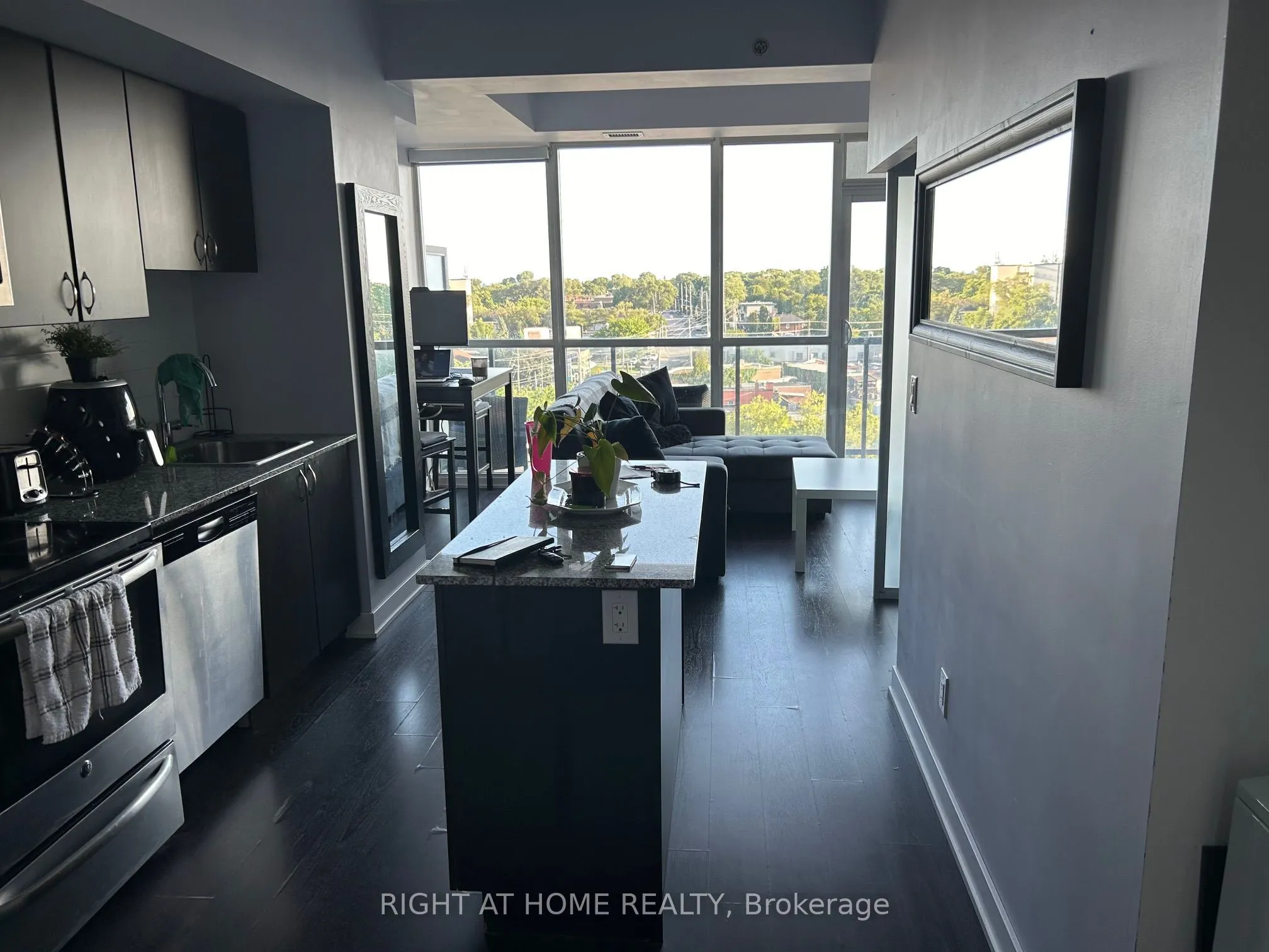 11 Superior Avenue #810