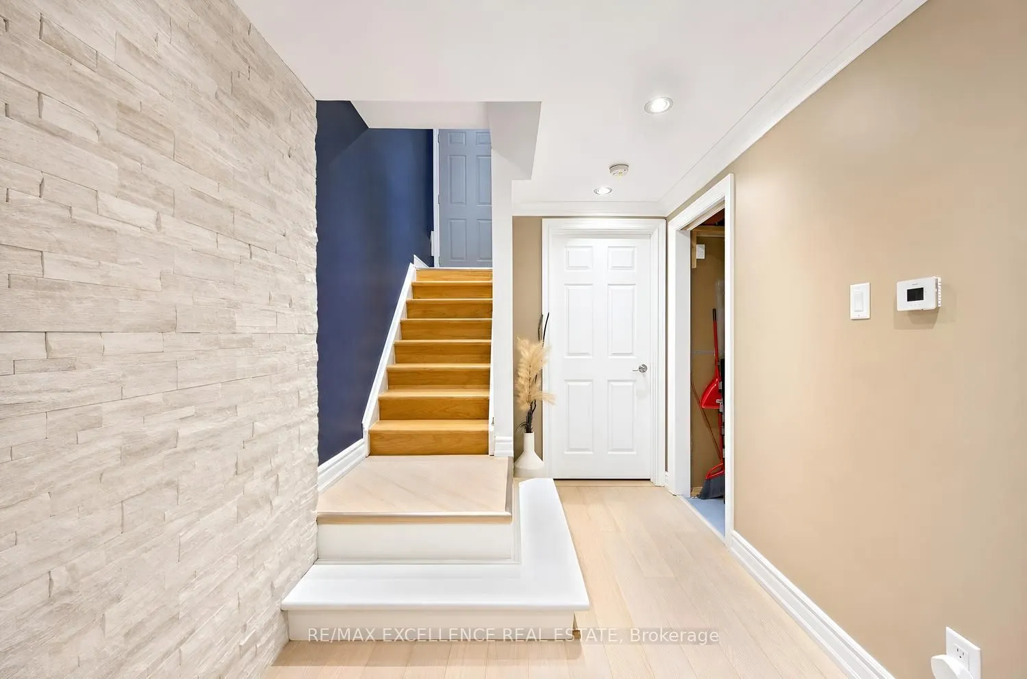 20 Manett Crescent