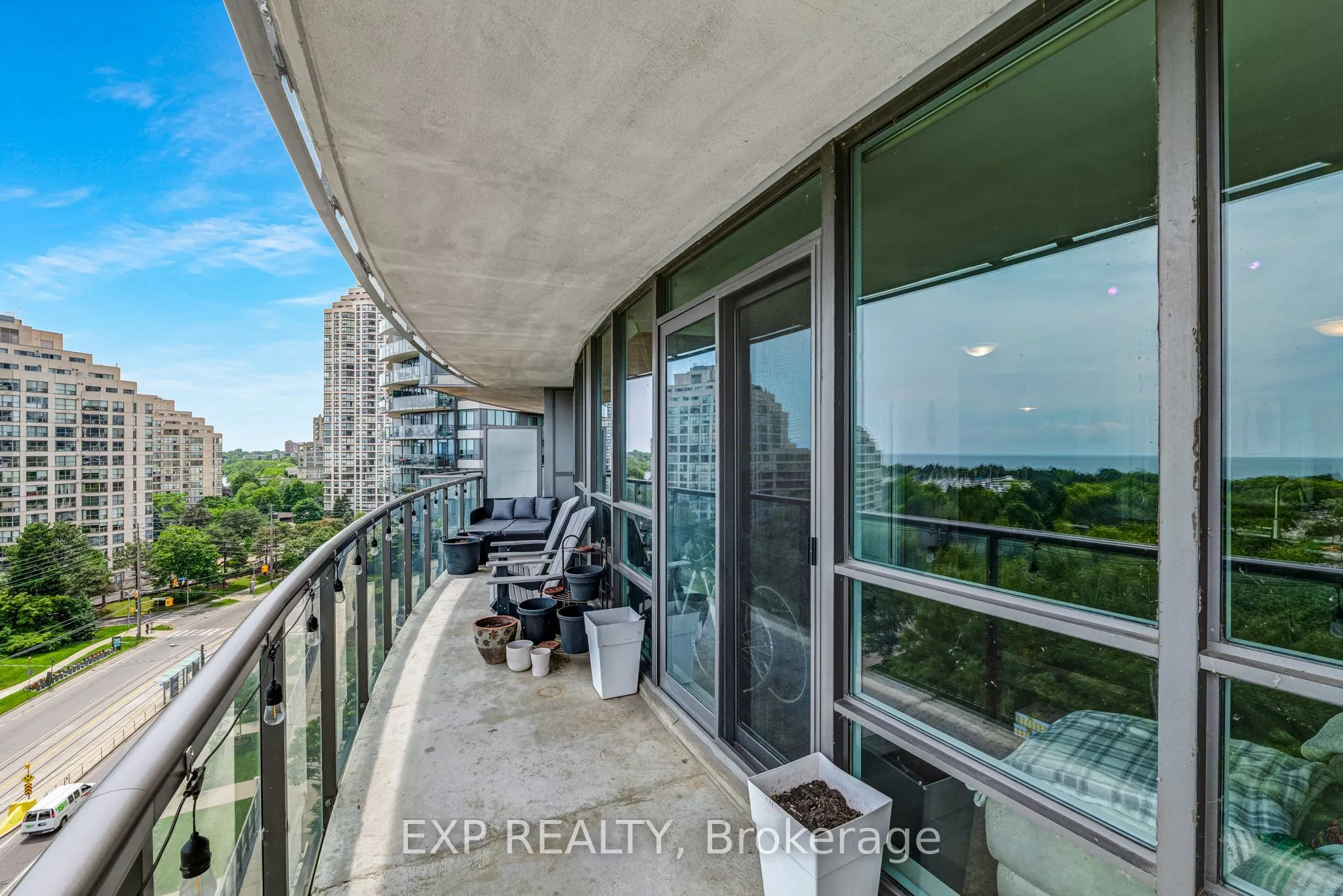 2230 Lake Shore Boulevard W #808