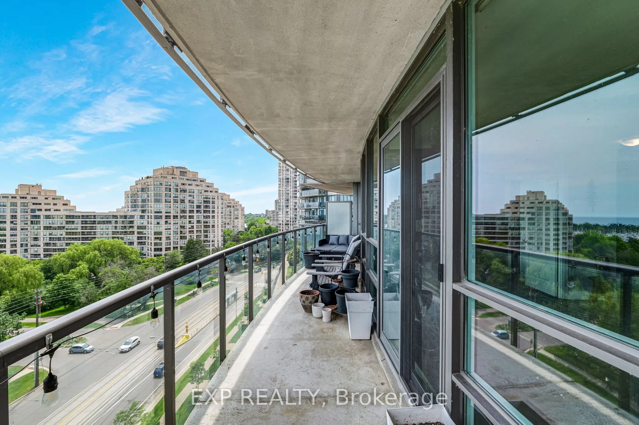 2230 Lake Shore Boulevard W #808