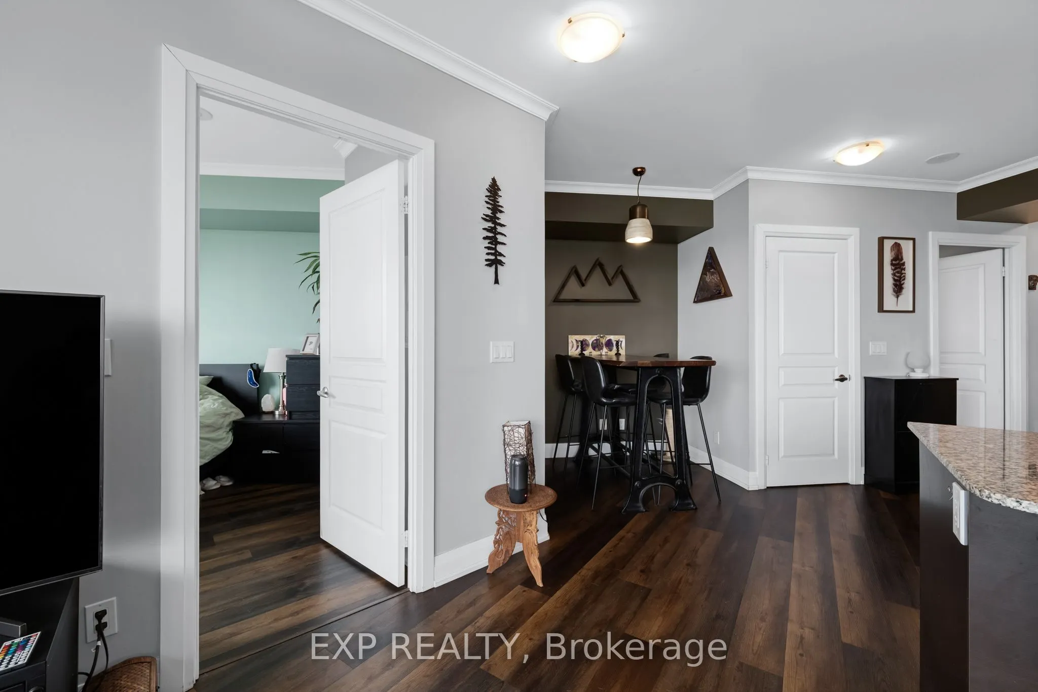 2230 Lake Shore Boulevard W #808