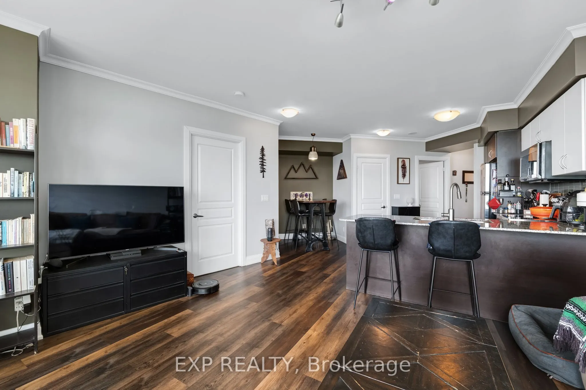 2230 Lake Shore Boulevard W #808