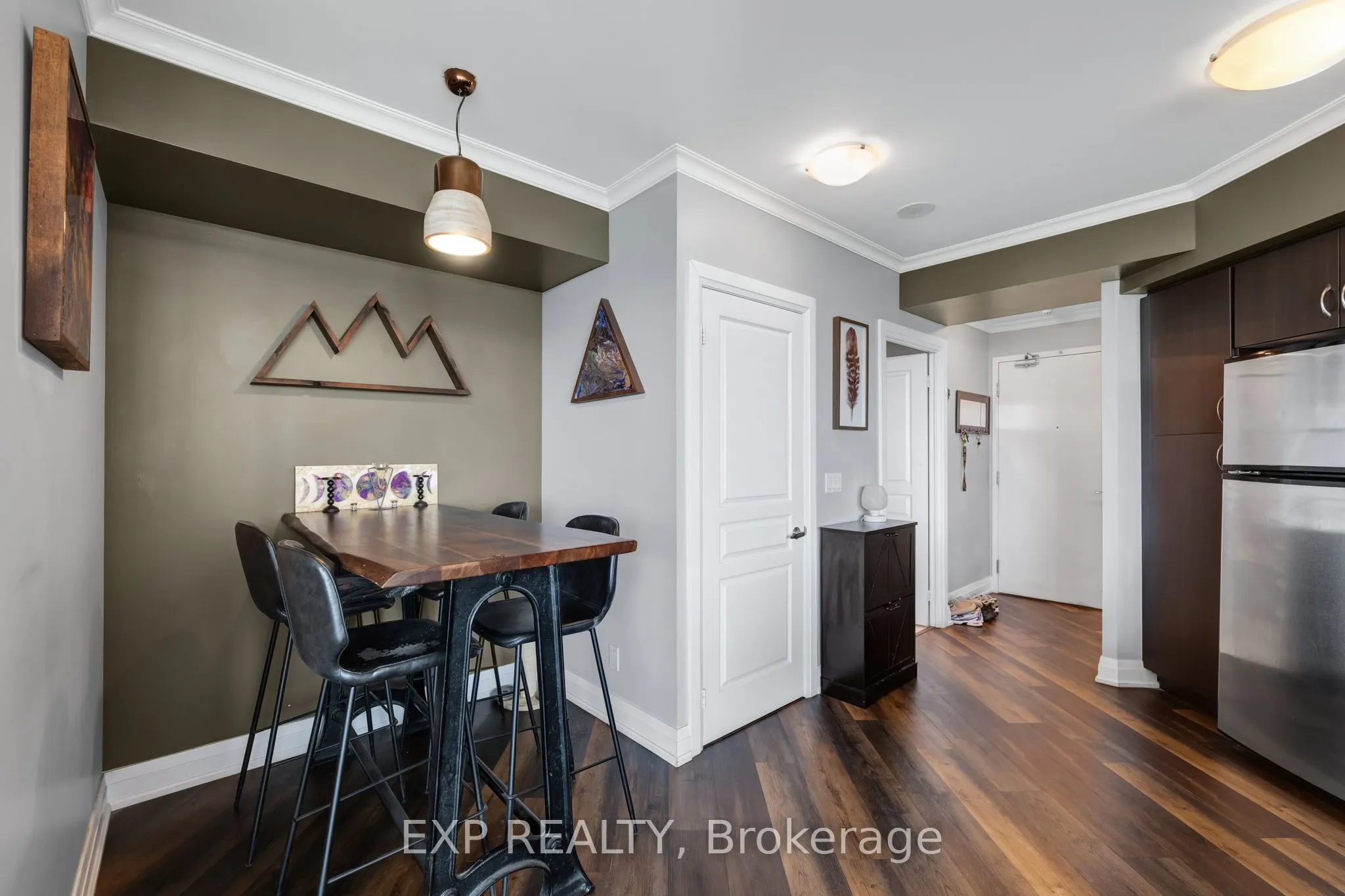 2230 Lake Shore Boulevard W #808