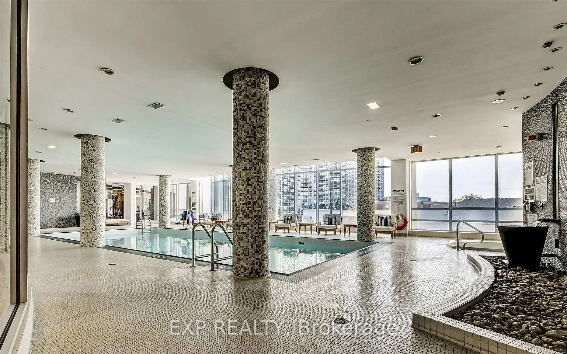 2230 Lake Shore Boulevard W #808