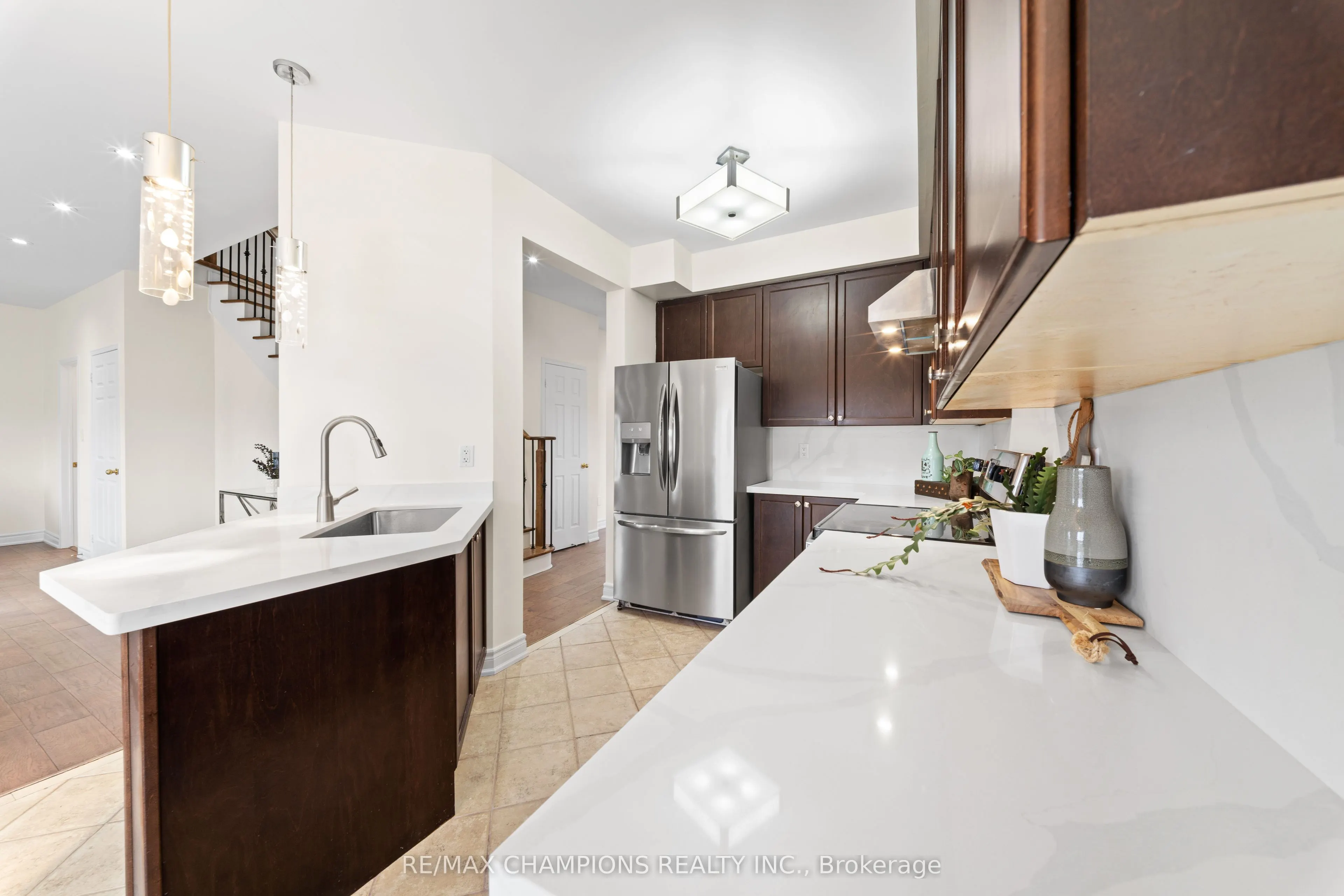 42 Abbotsbury Drive