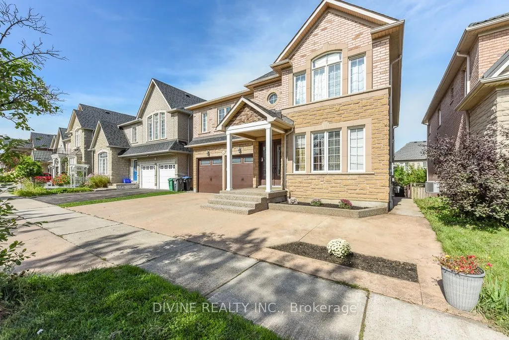 4911 Maxine Place