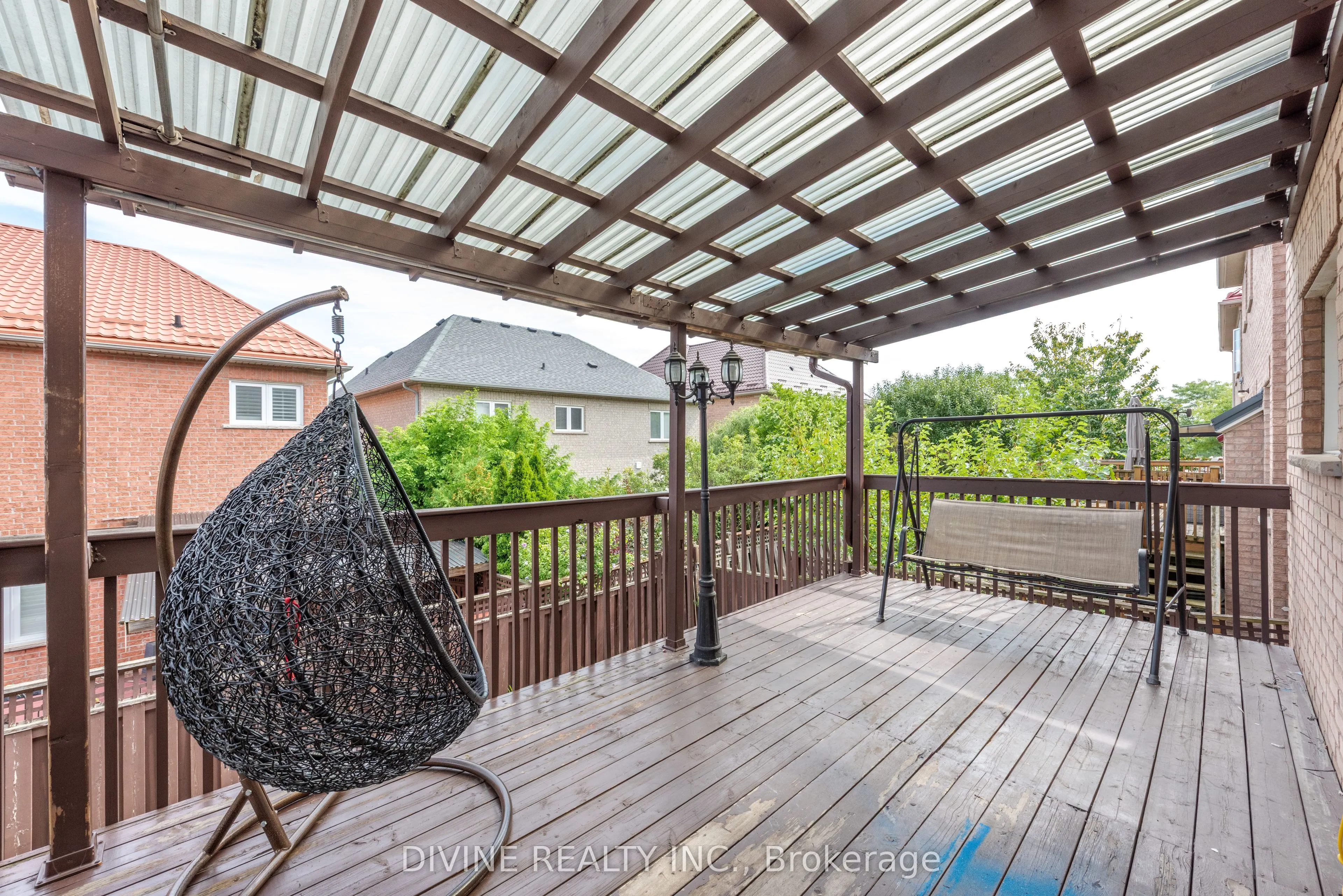 4911 Maxine Place