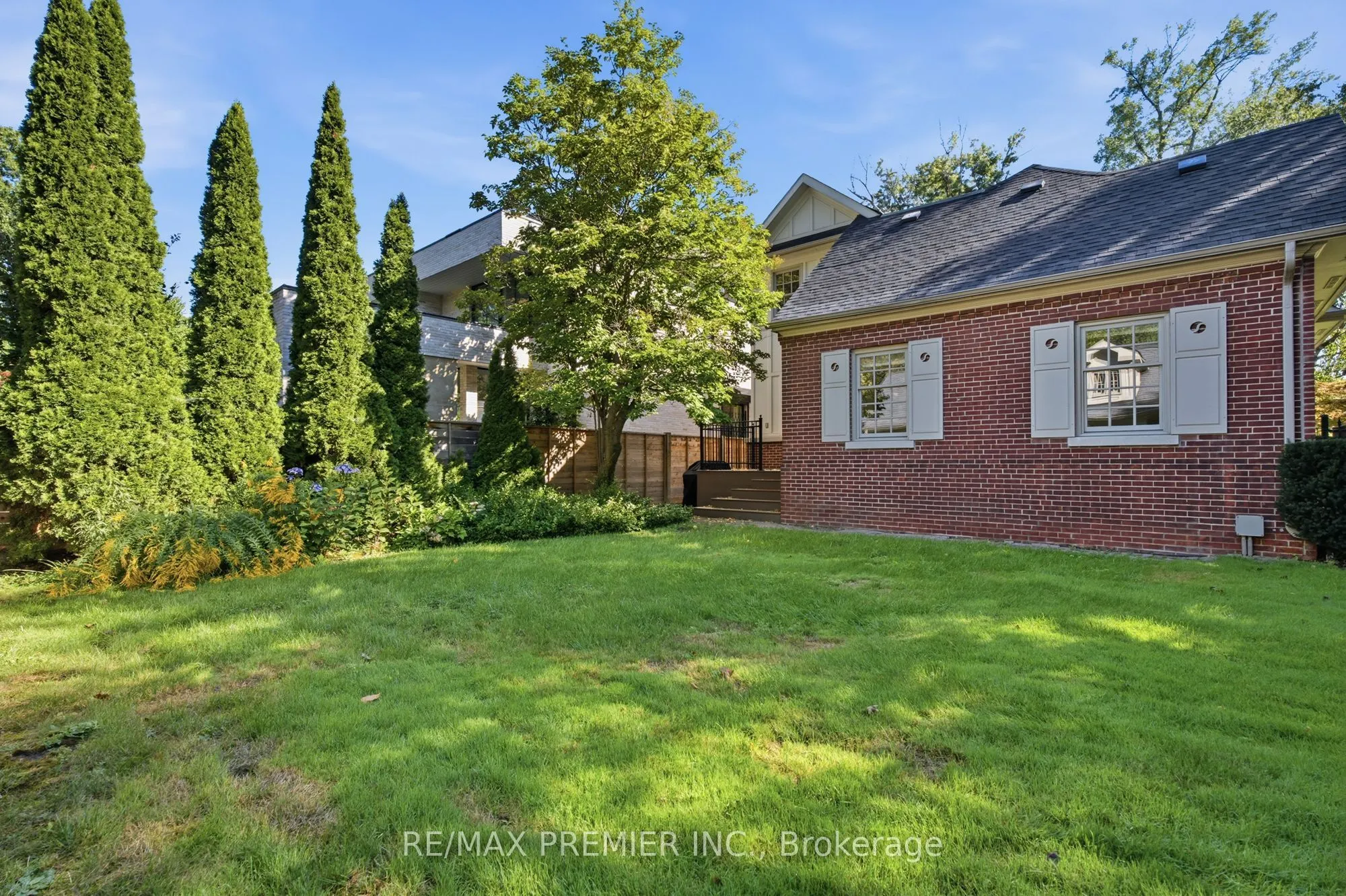 132 The Kingsway