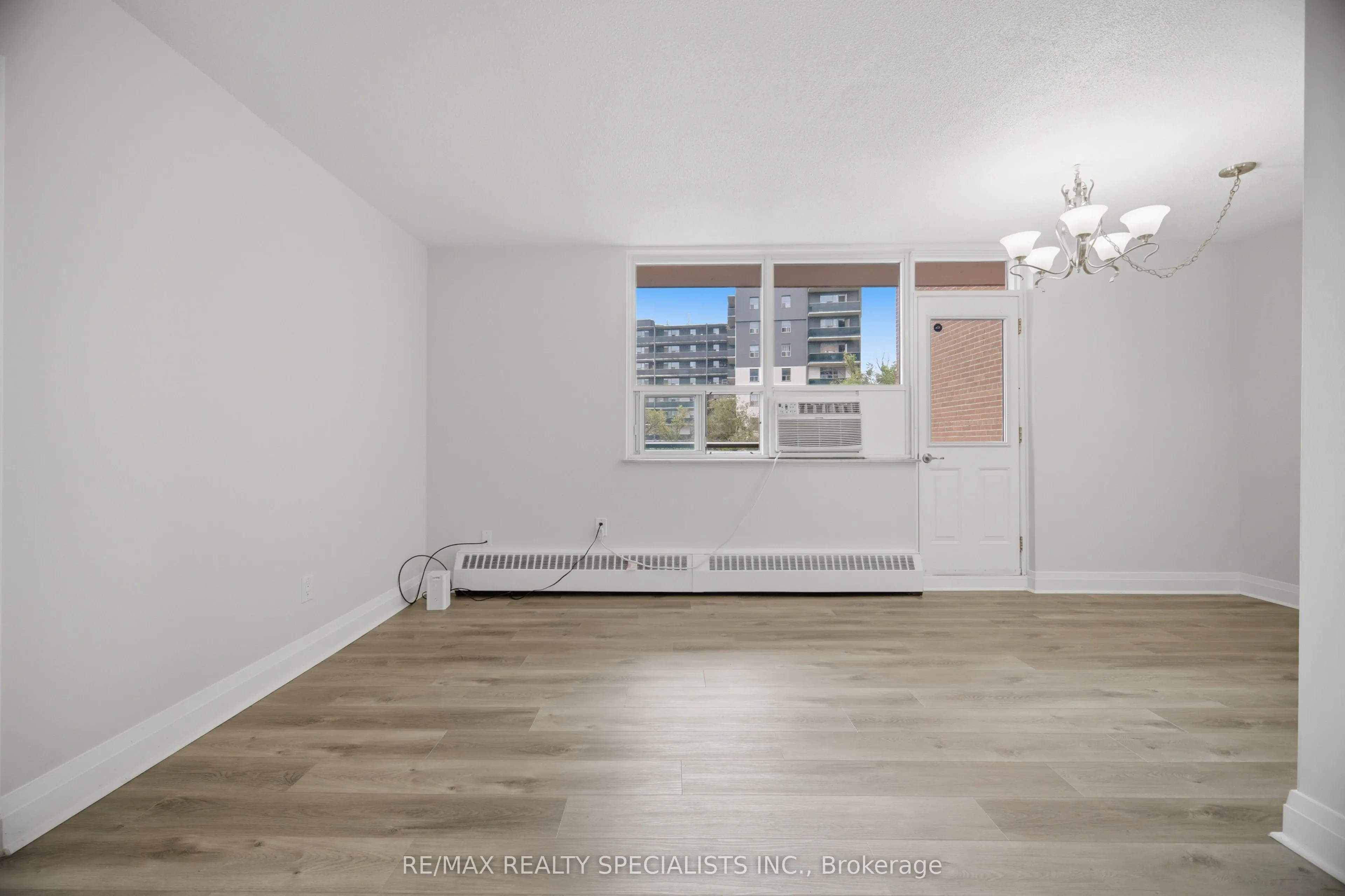 3065 Queen Frederica Drive #403