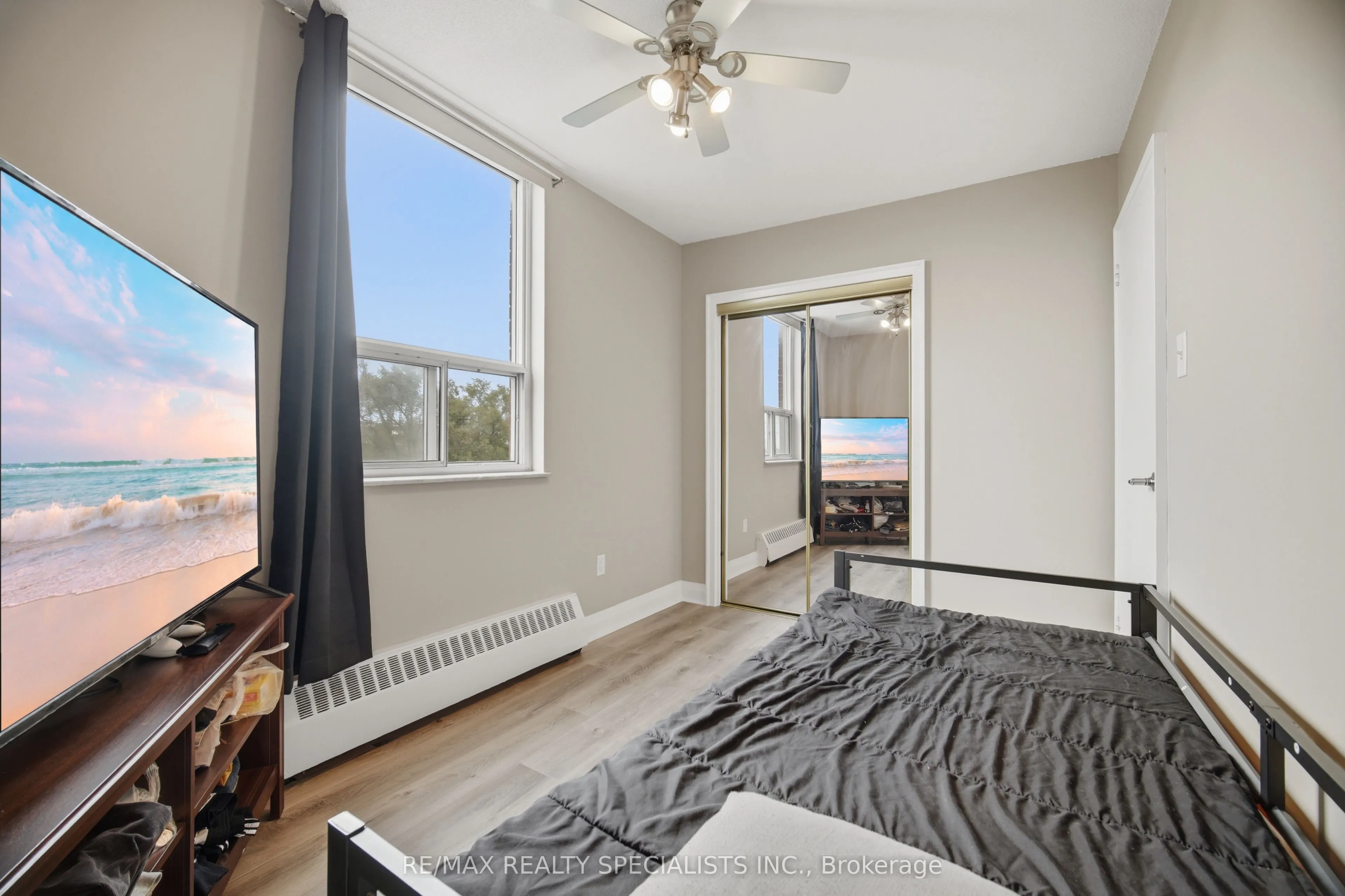 3065 Queen Frederica Drive #403