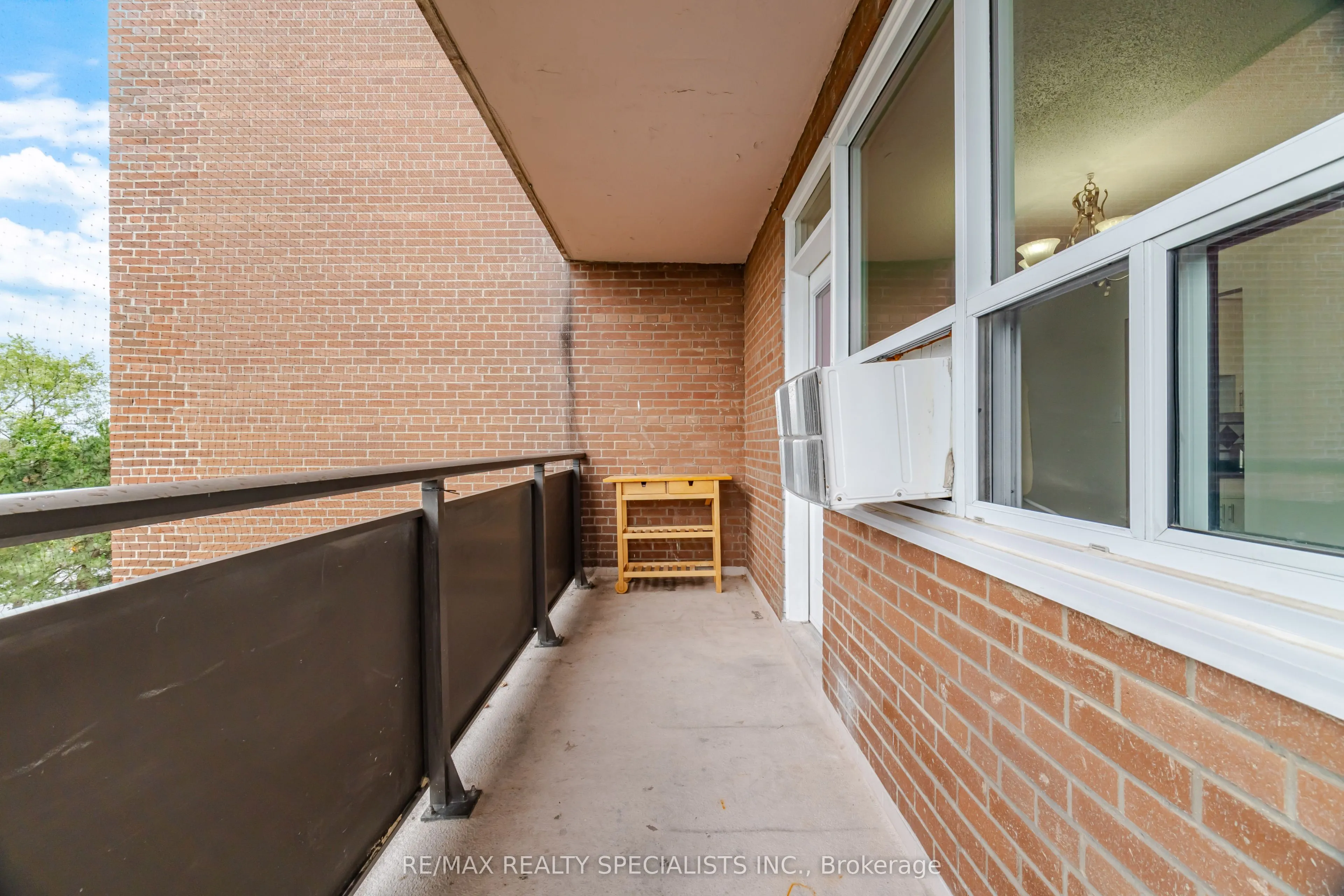 3065 Queen Frederica Drive #403