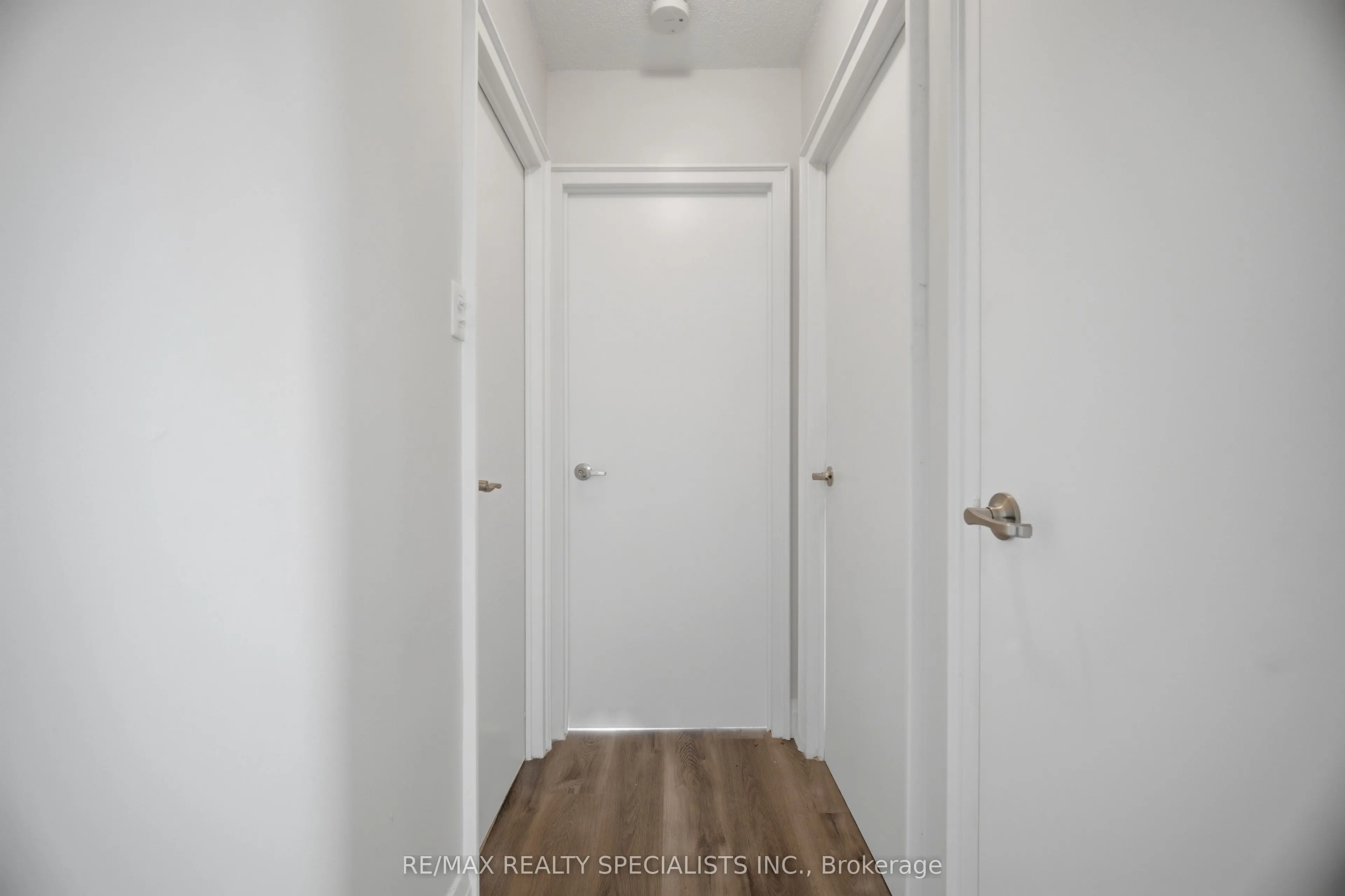 3065 Queen Frederica Drive #403