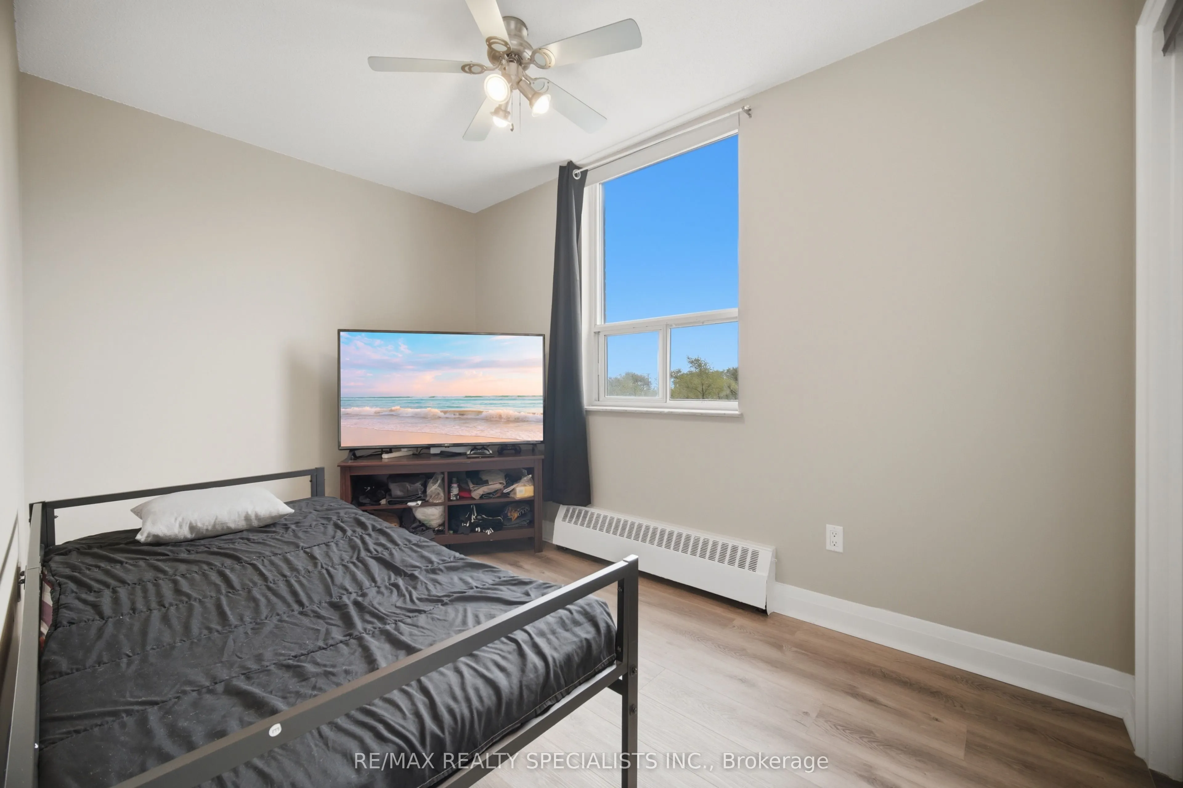 3065 Queen Frederica Drive #403