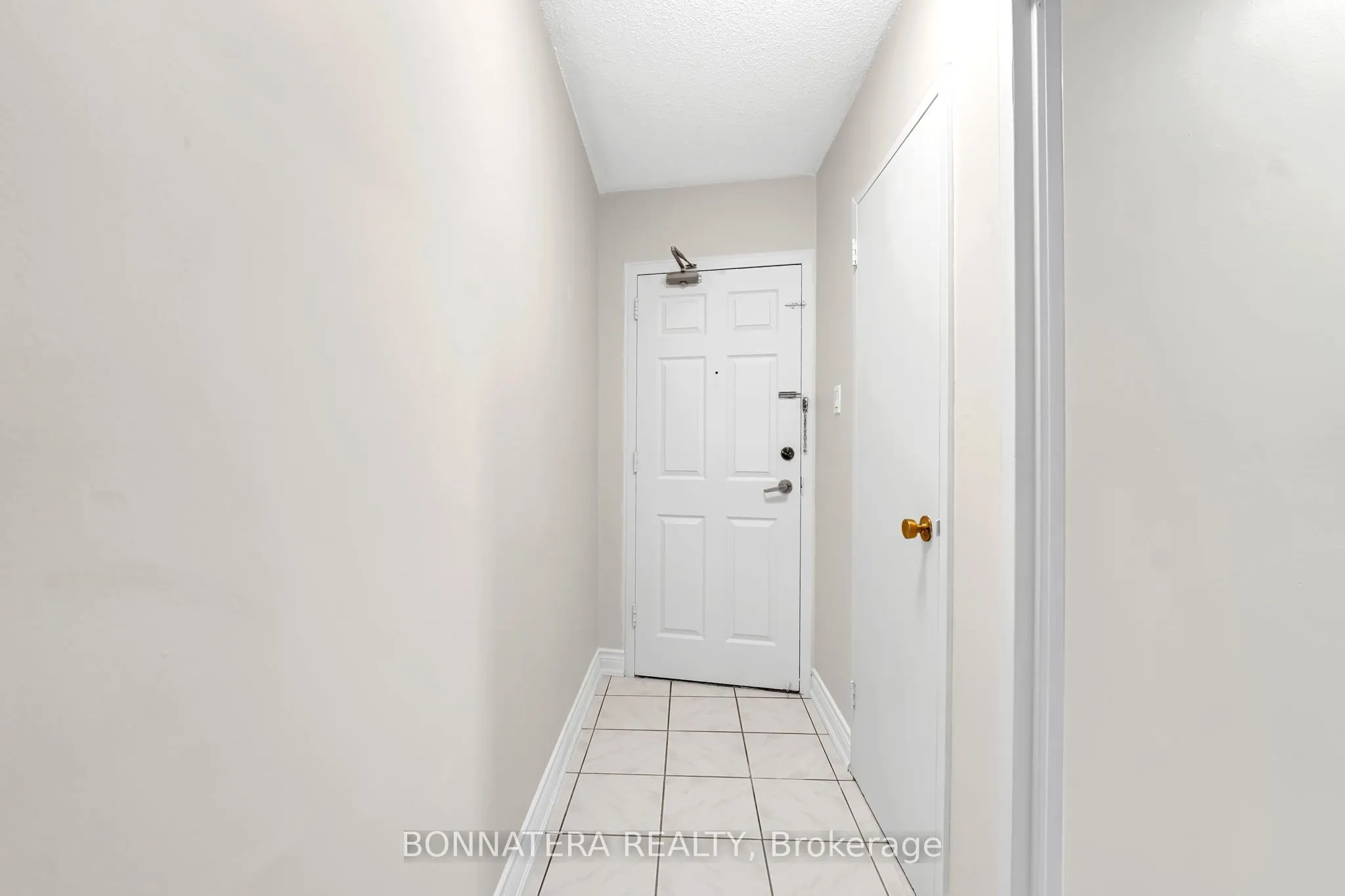 3065 Queen Frederica Drive #905
