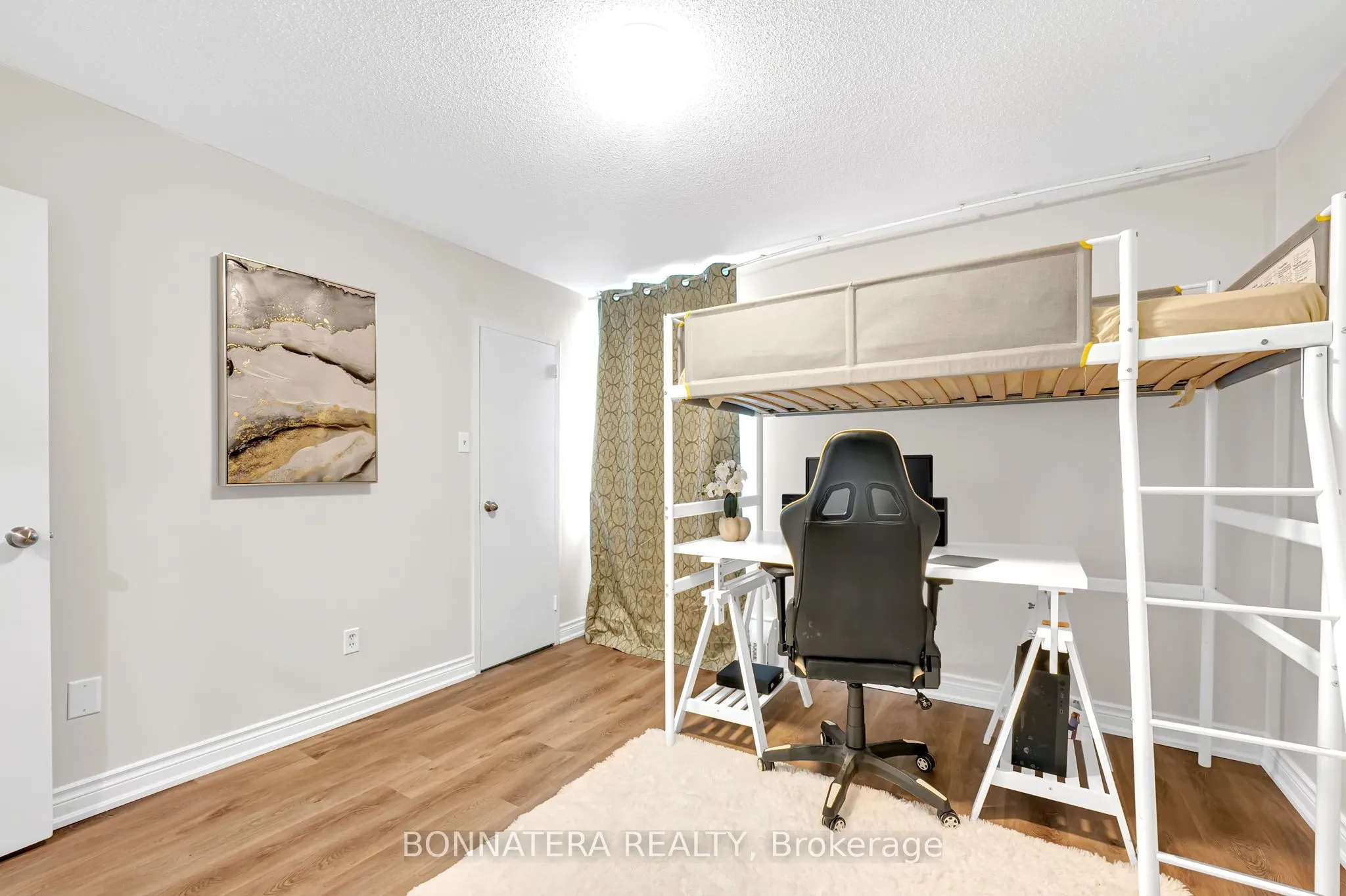 3065 Queen Frederica Drive #905