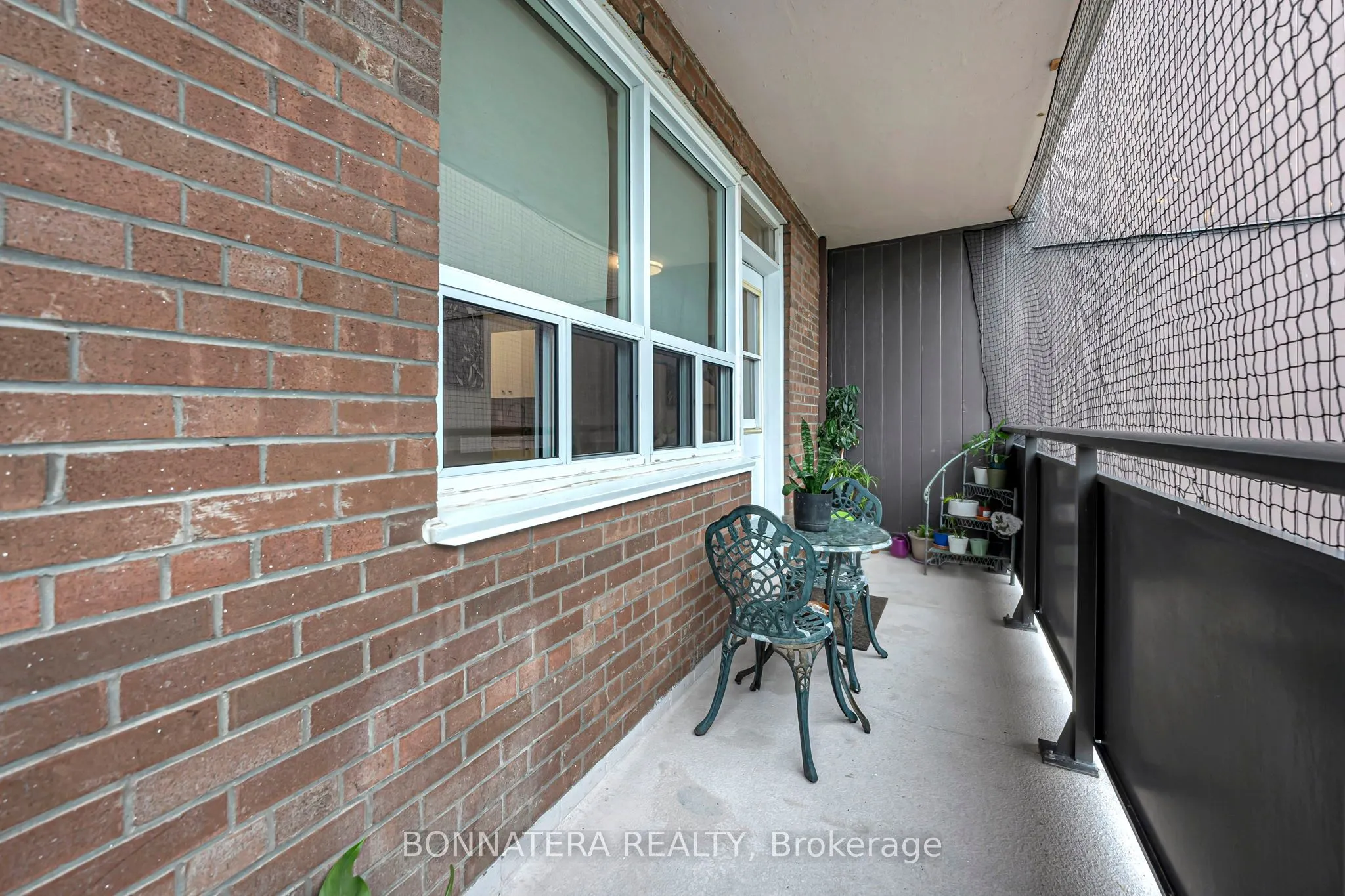 3065 Queen Frederica Drive #905