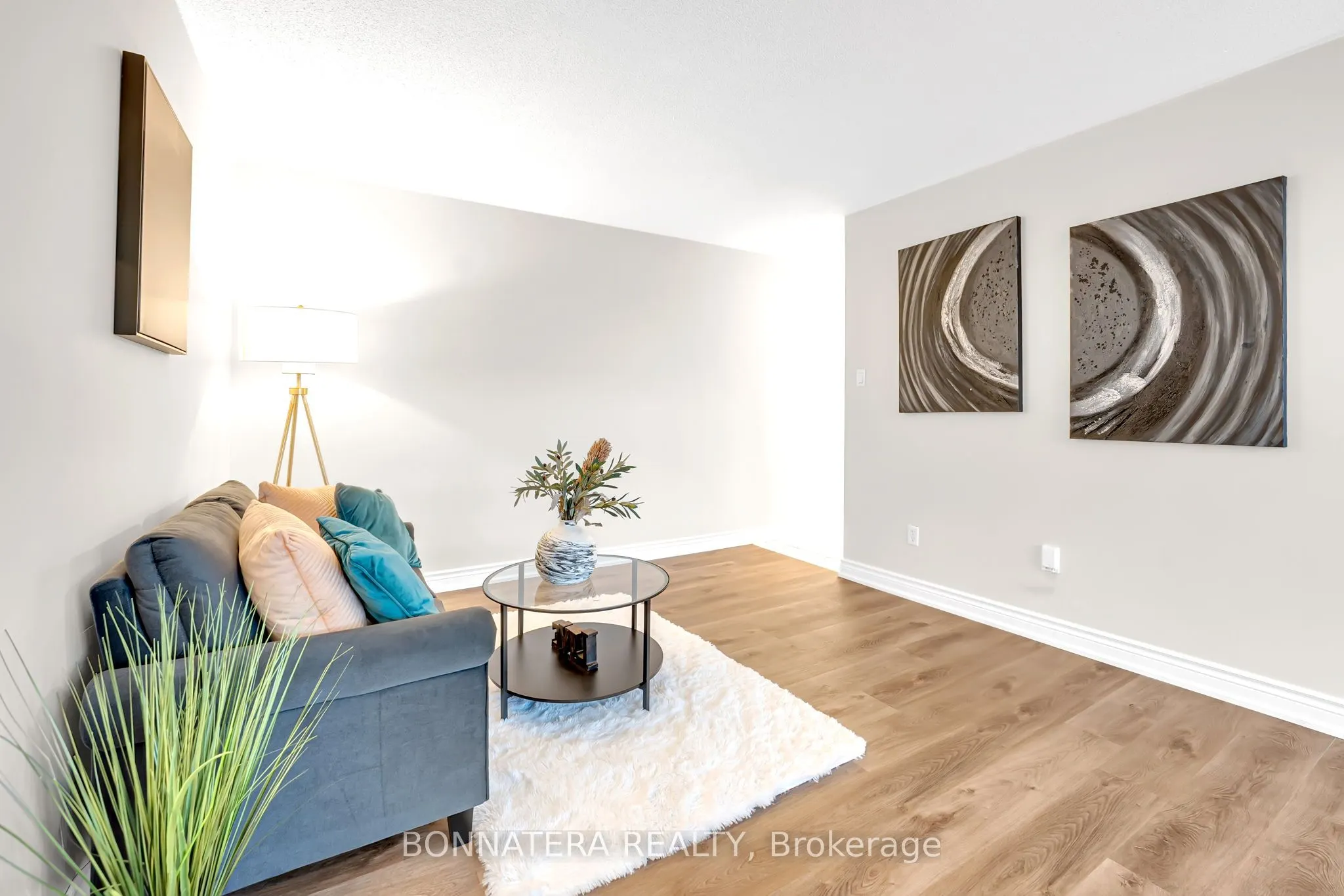 3065 Queen Frederica Drive #905