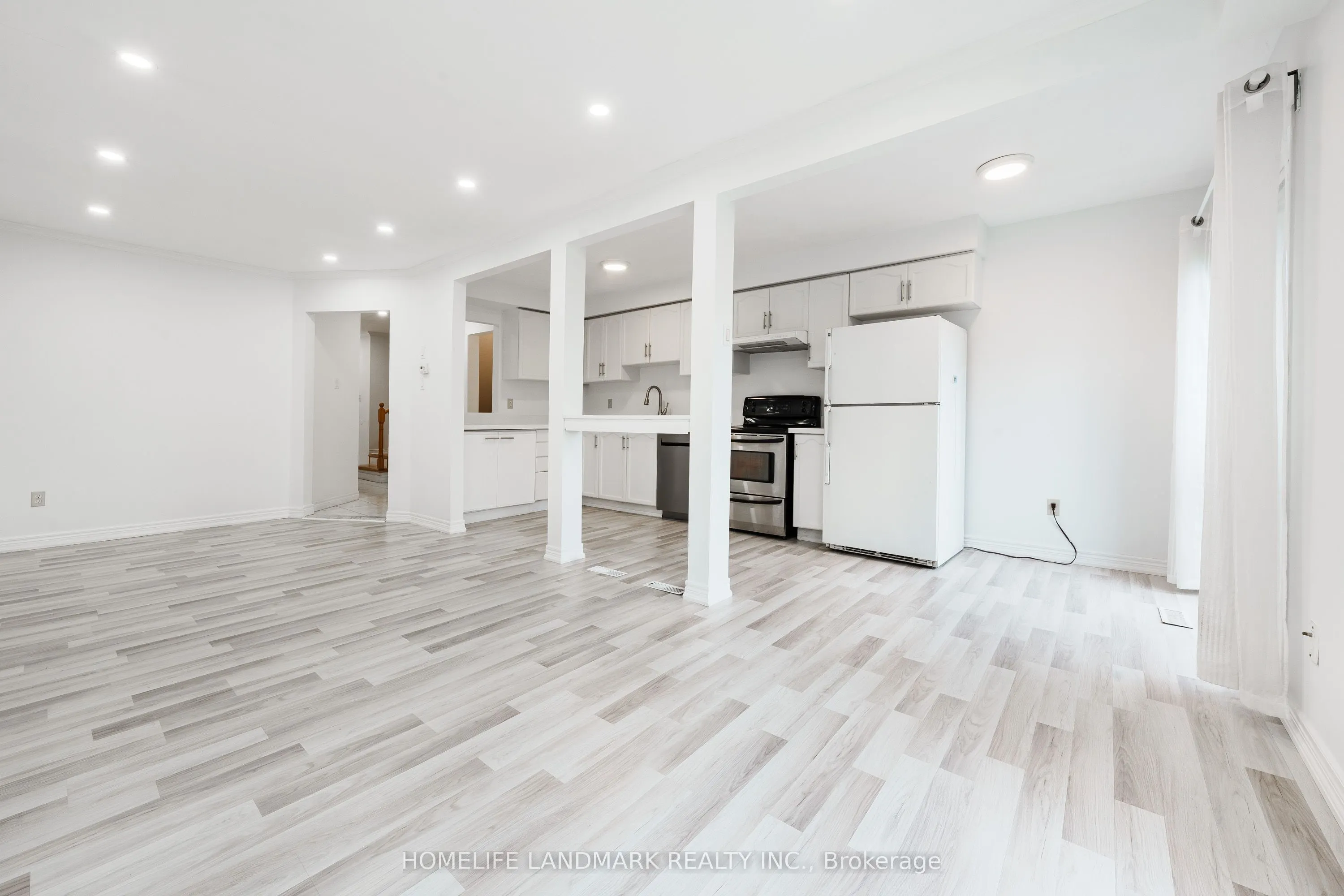 2945 Thomas Street #103