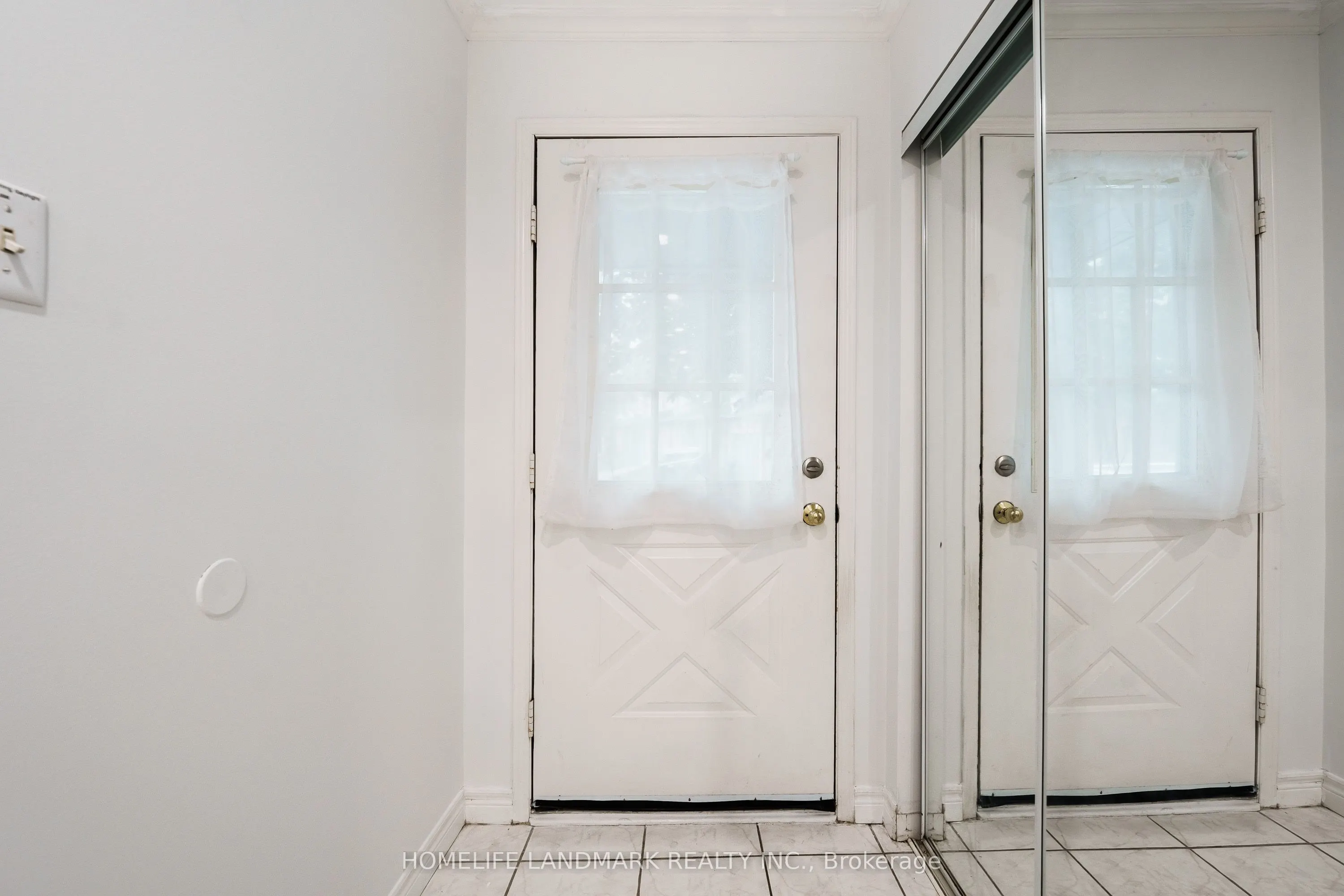 2945 Thomas Street #103