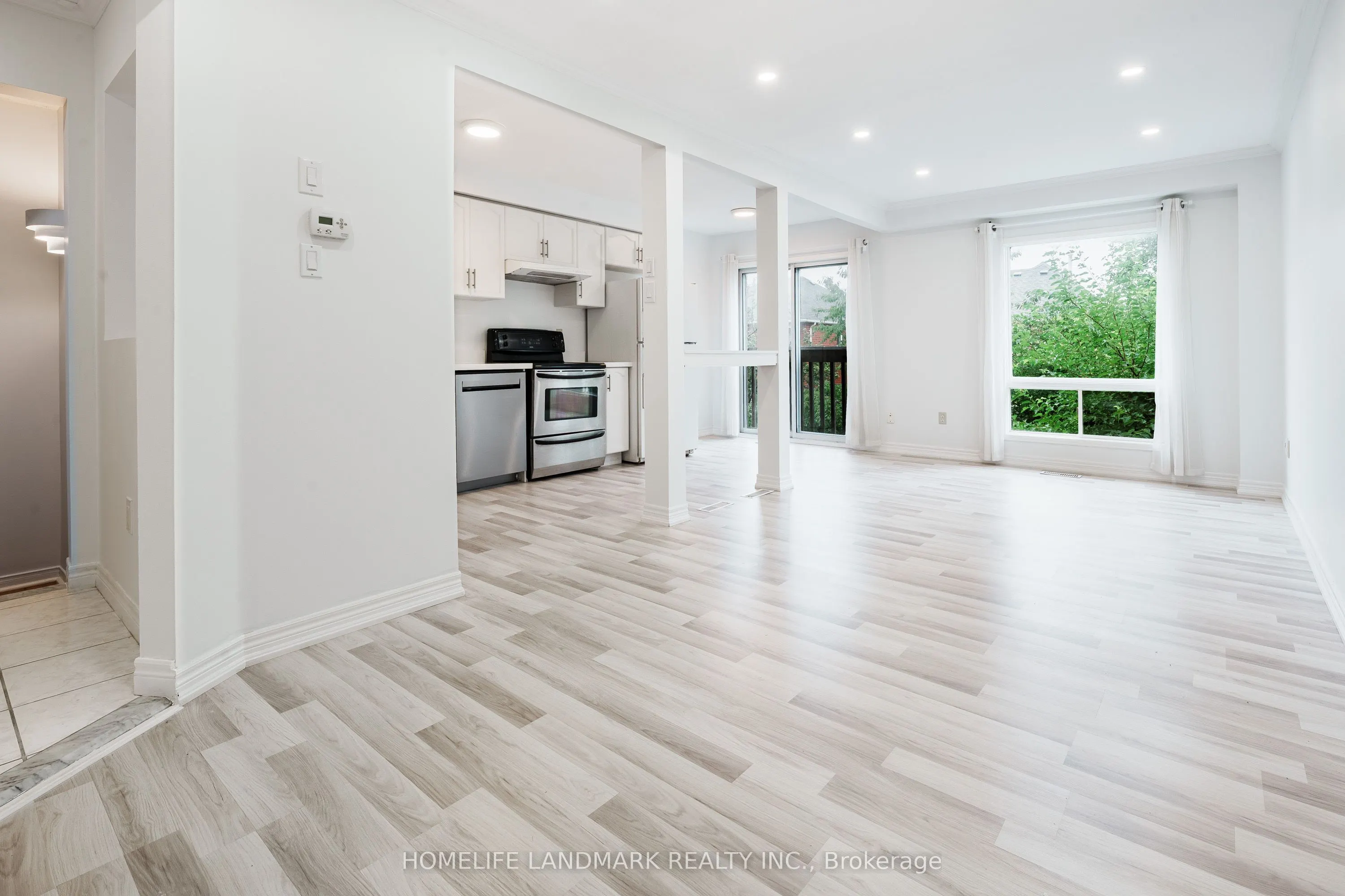 2945 Thomas Street #103
