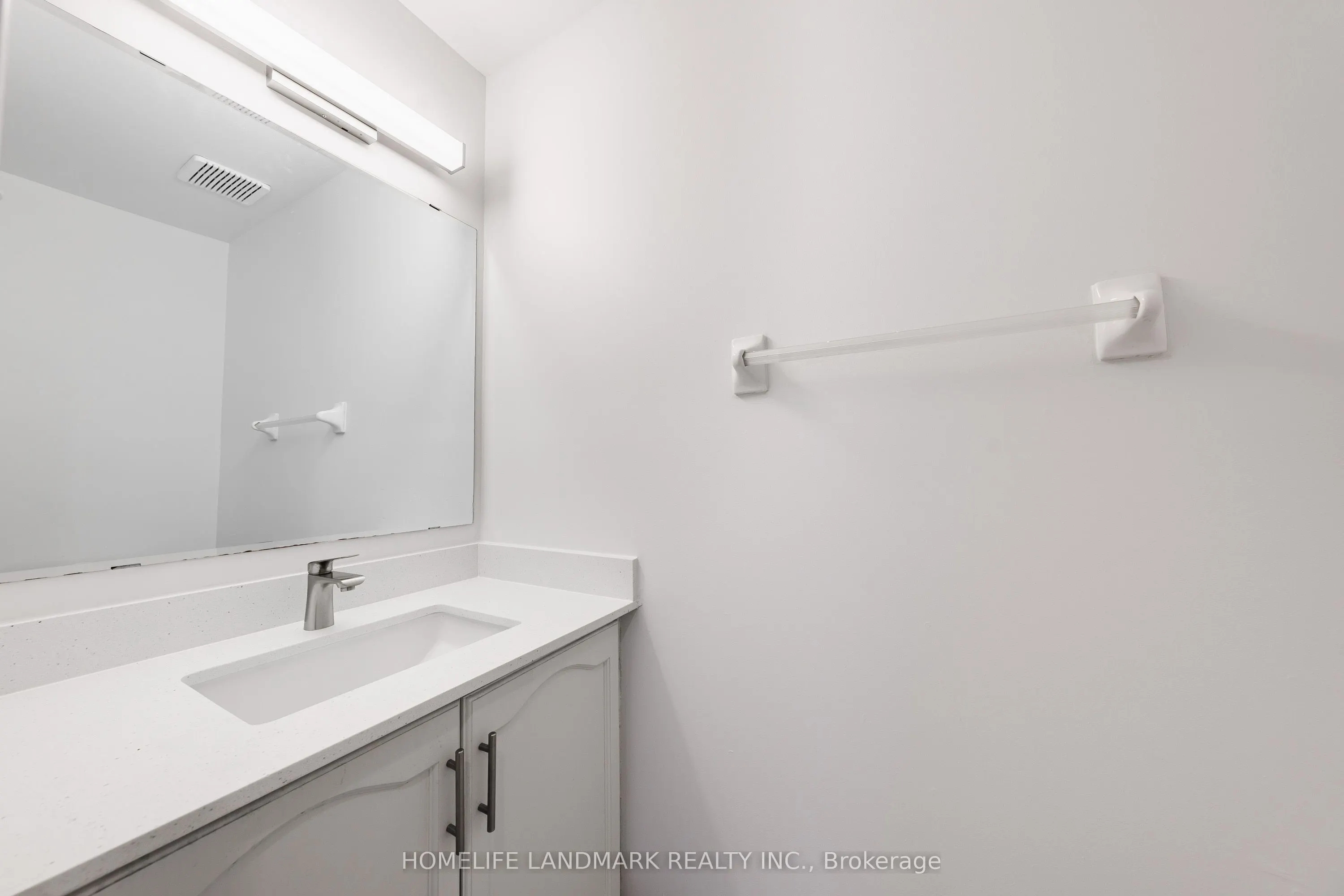2945 Thomas Street #103