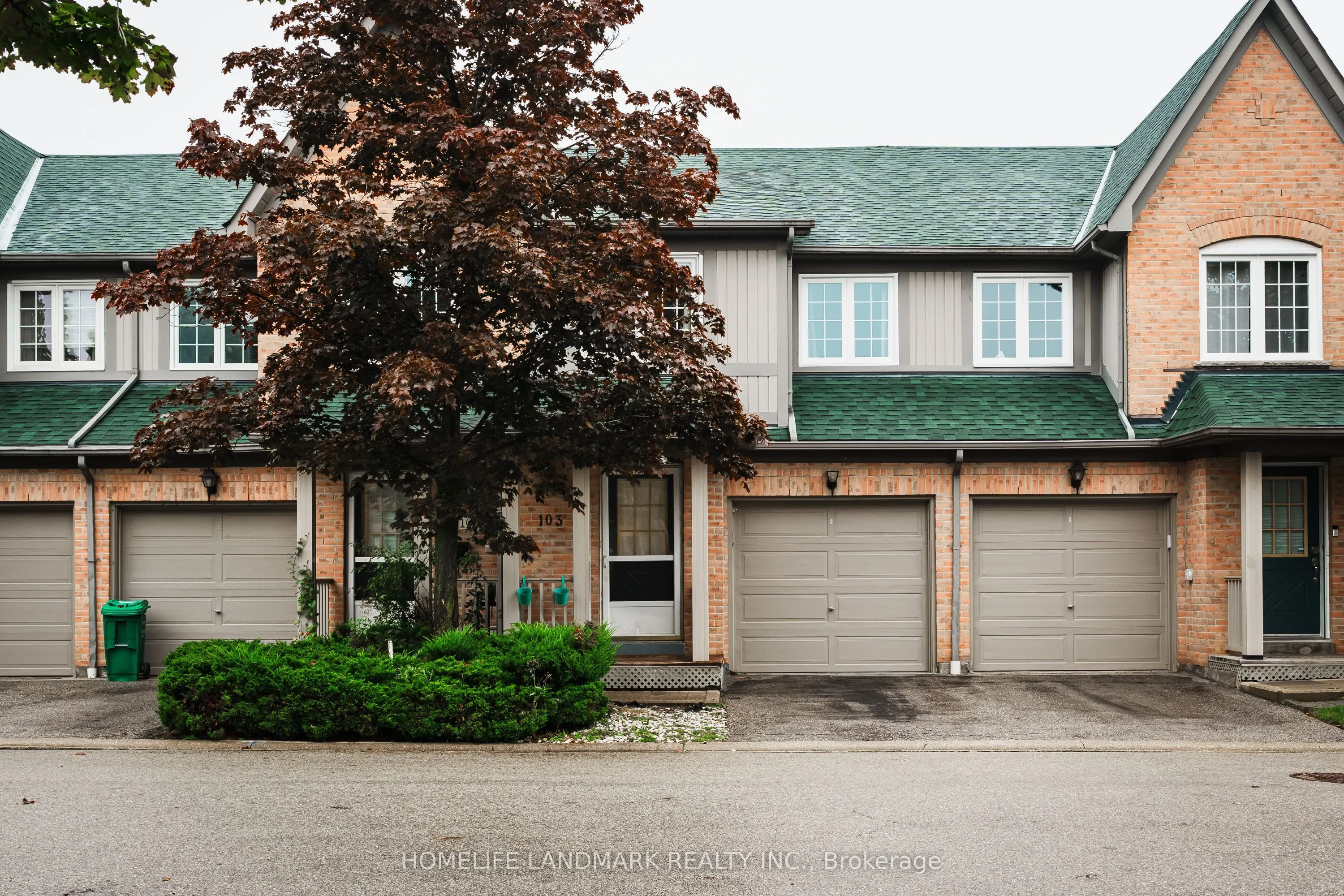 2945 Thomas Street #103