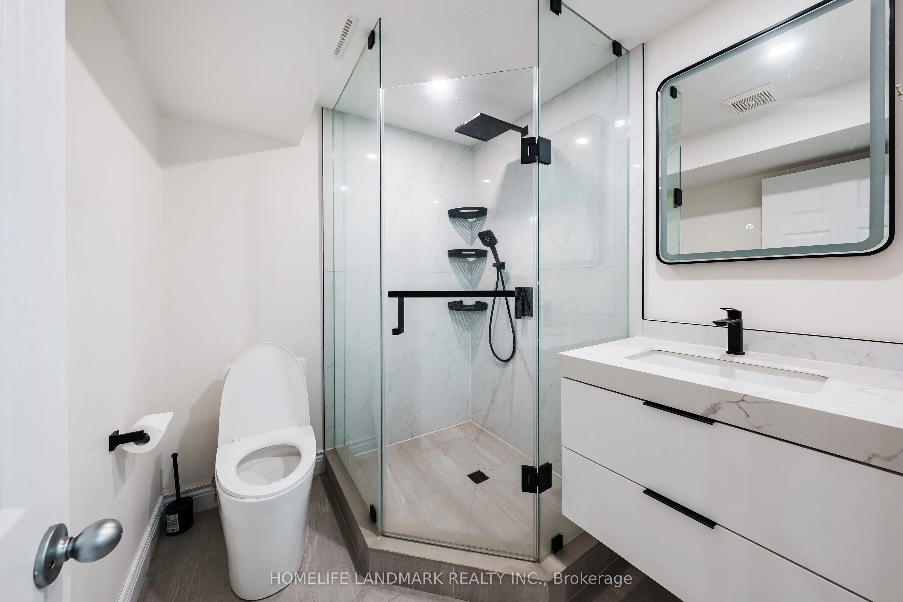2945 Thomas Street #103