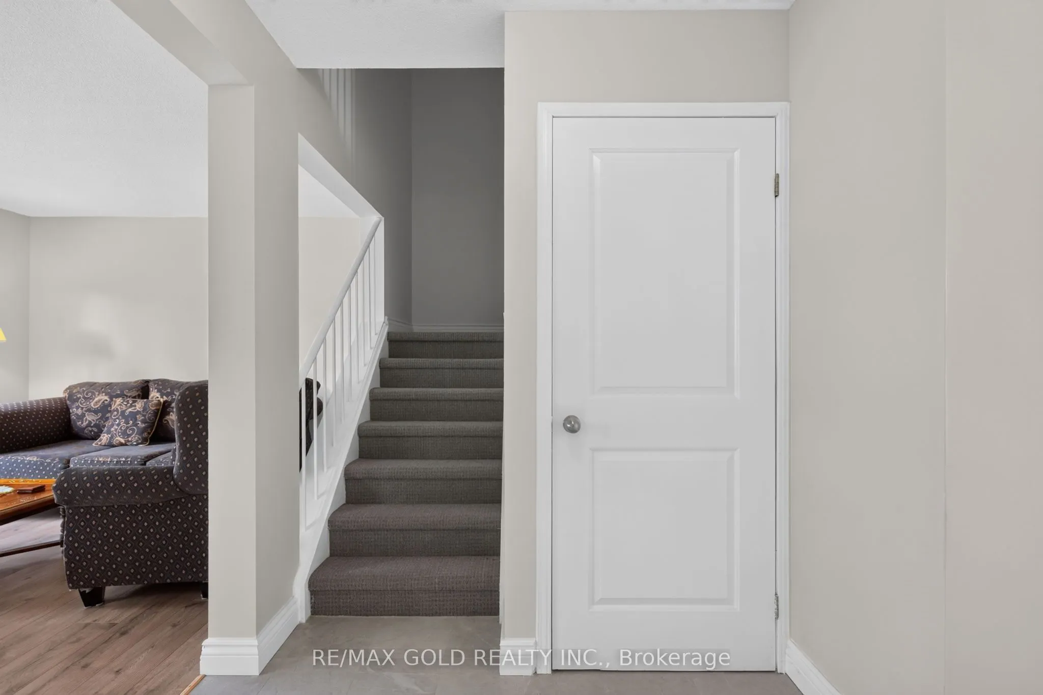 13 Gold Pine Court