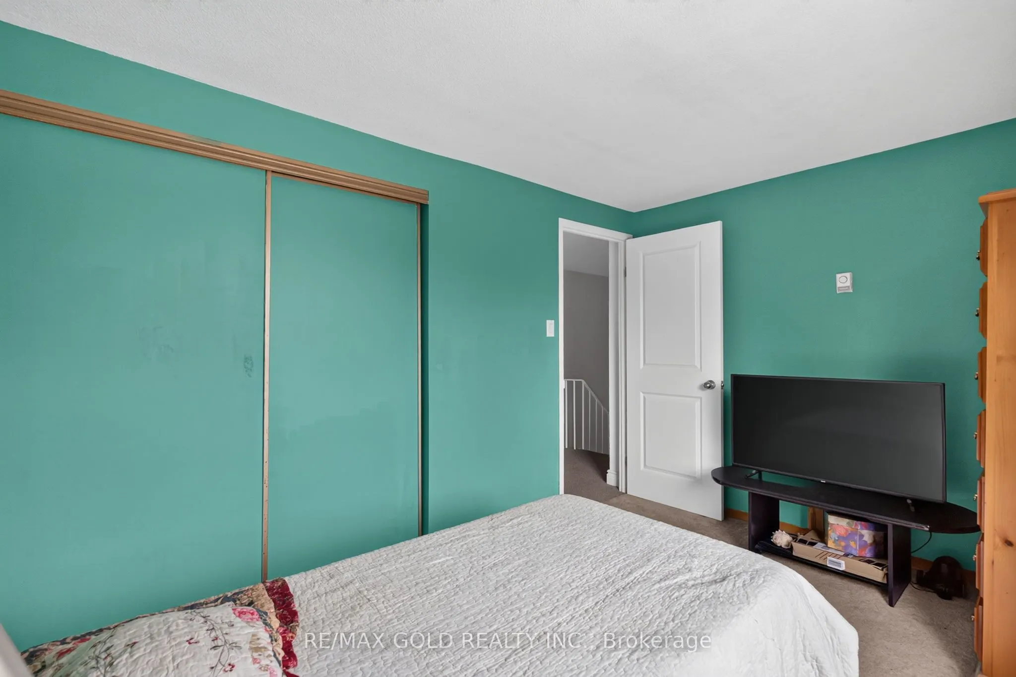 13 Gold Pine Court