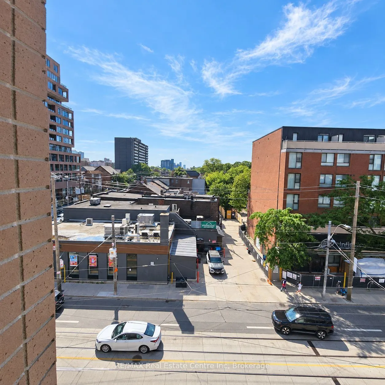 285 Dufferin Street #328