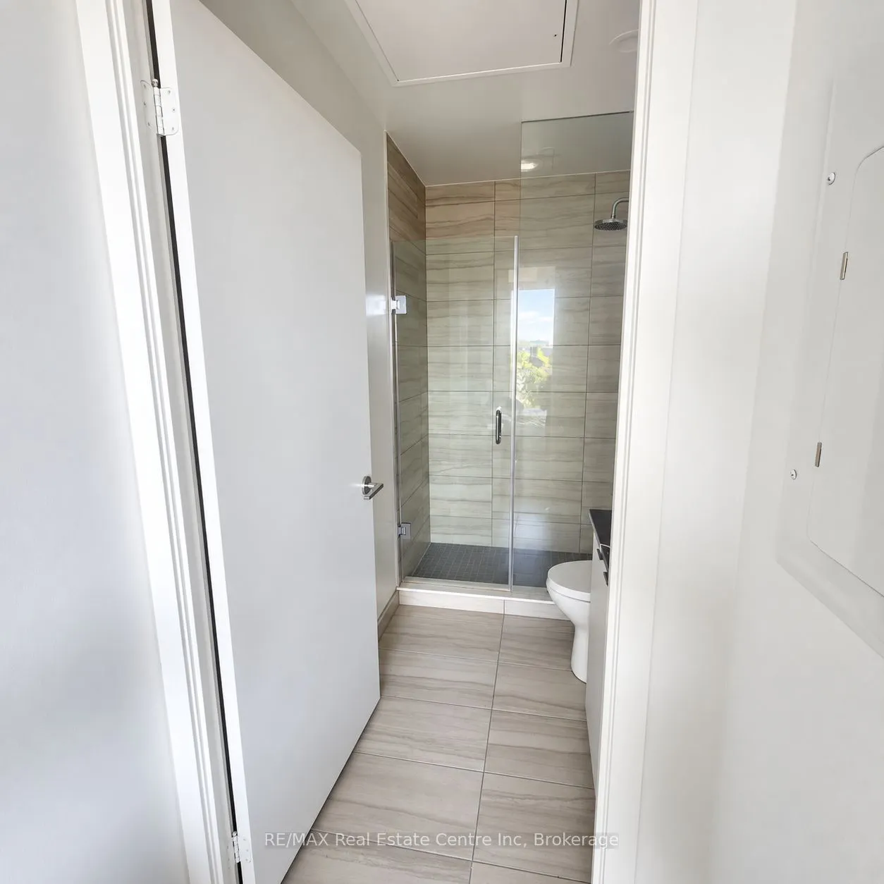 285 Dufferin Street #328