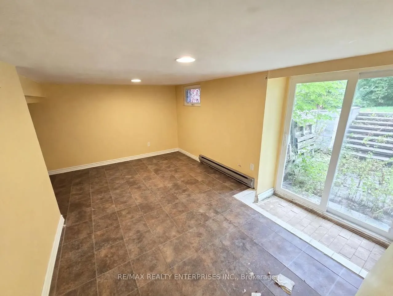 1228 Haig Boulevard