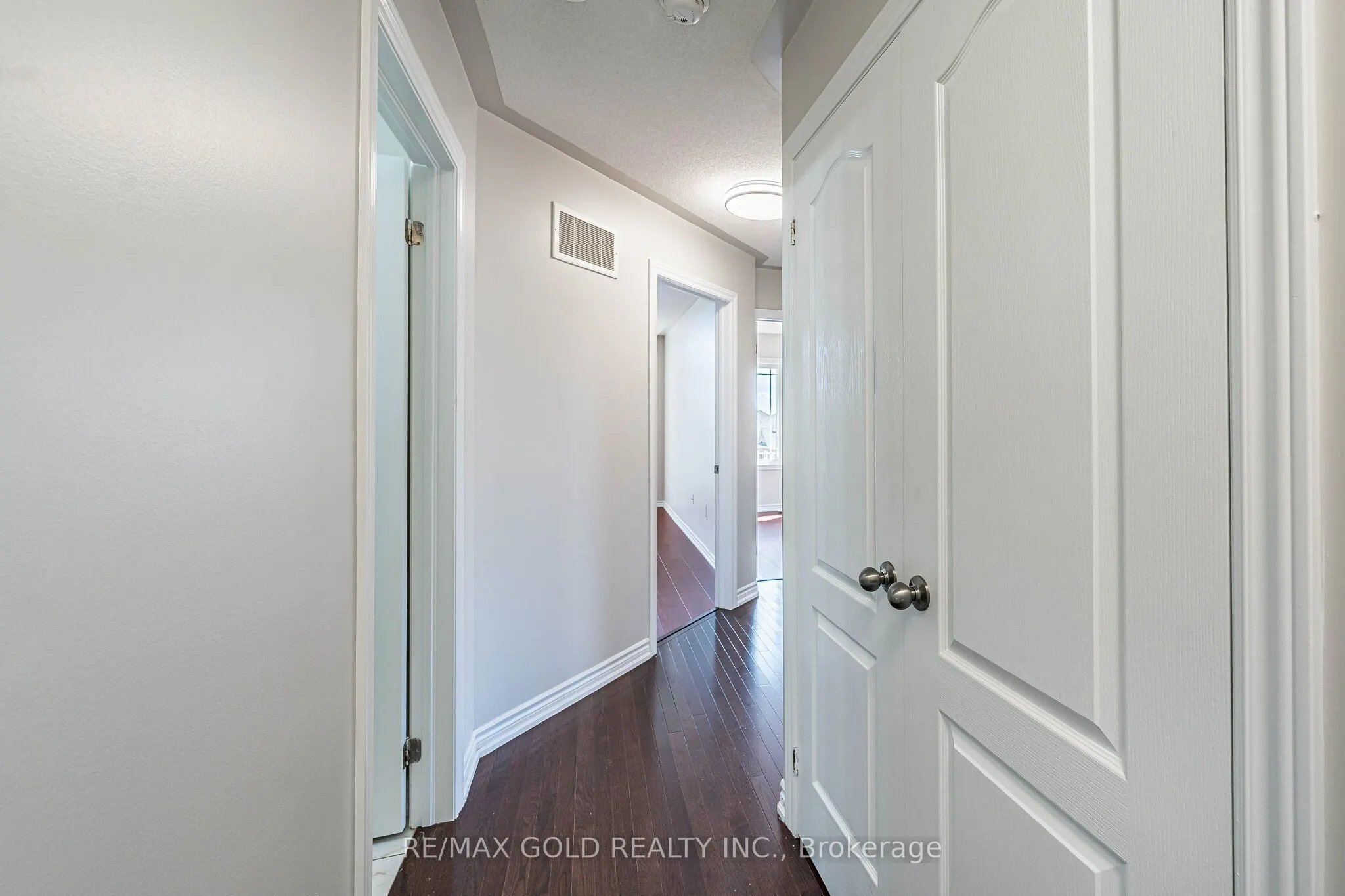 2 Cosbury Lane