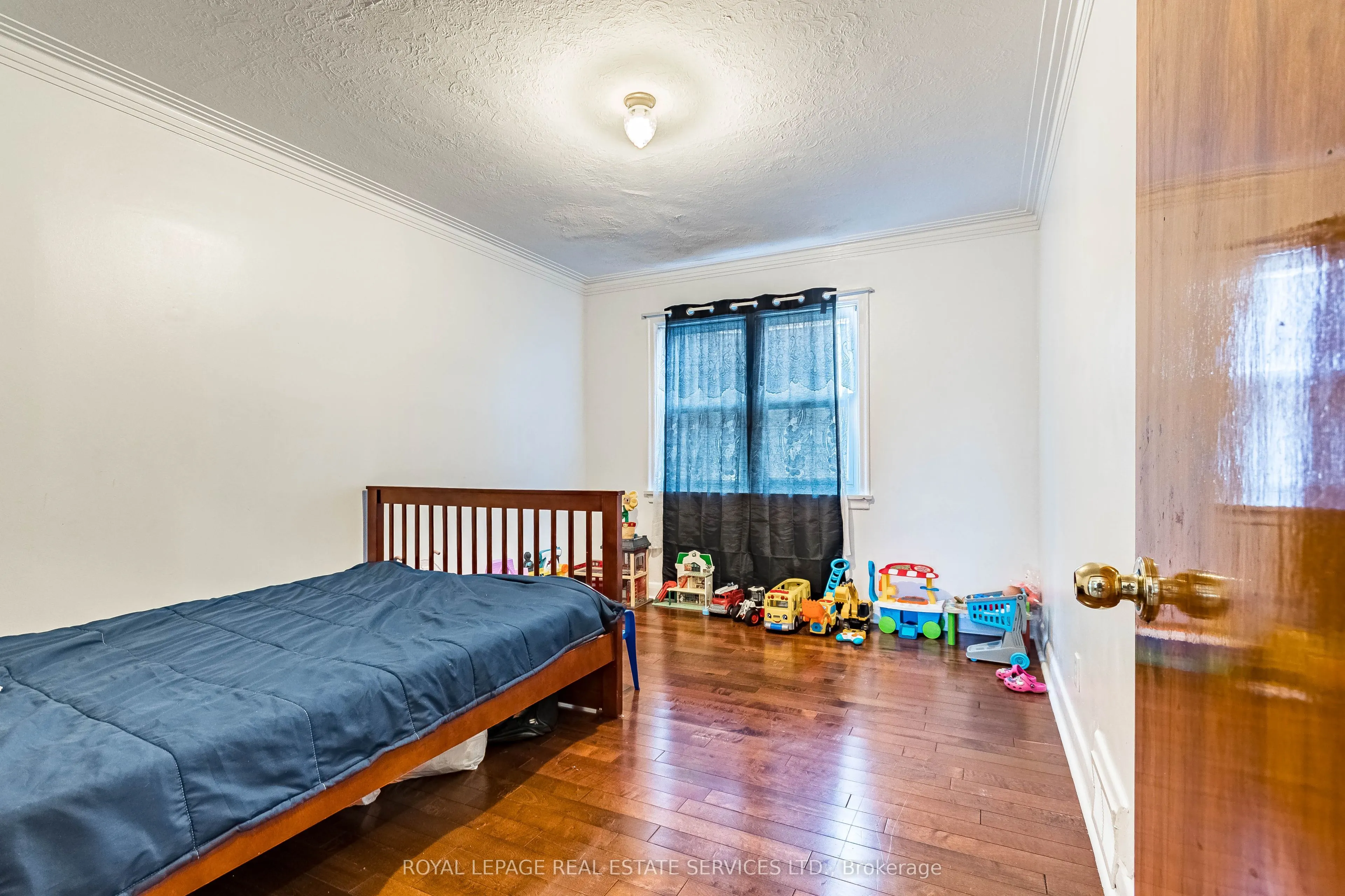 40 Dominion Road