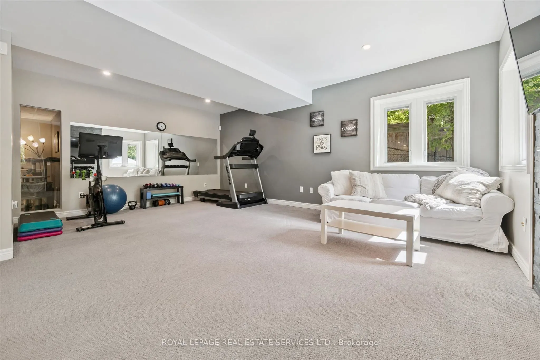 1036 Valley Crest Circle