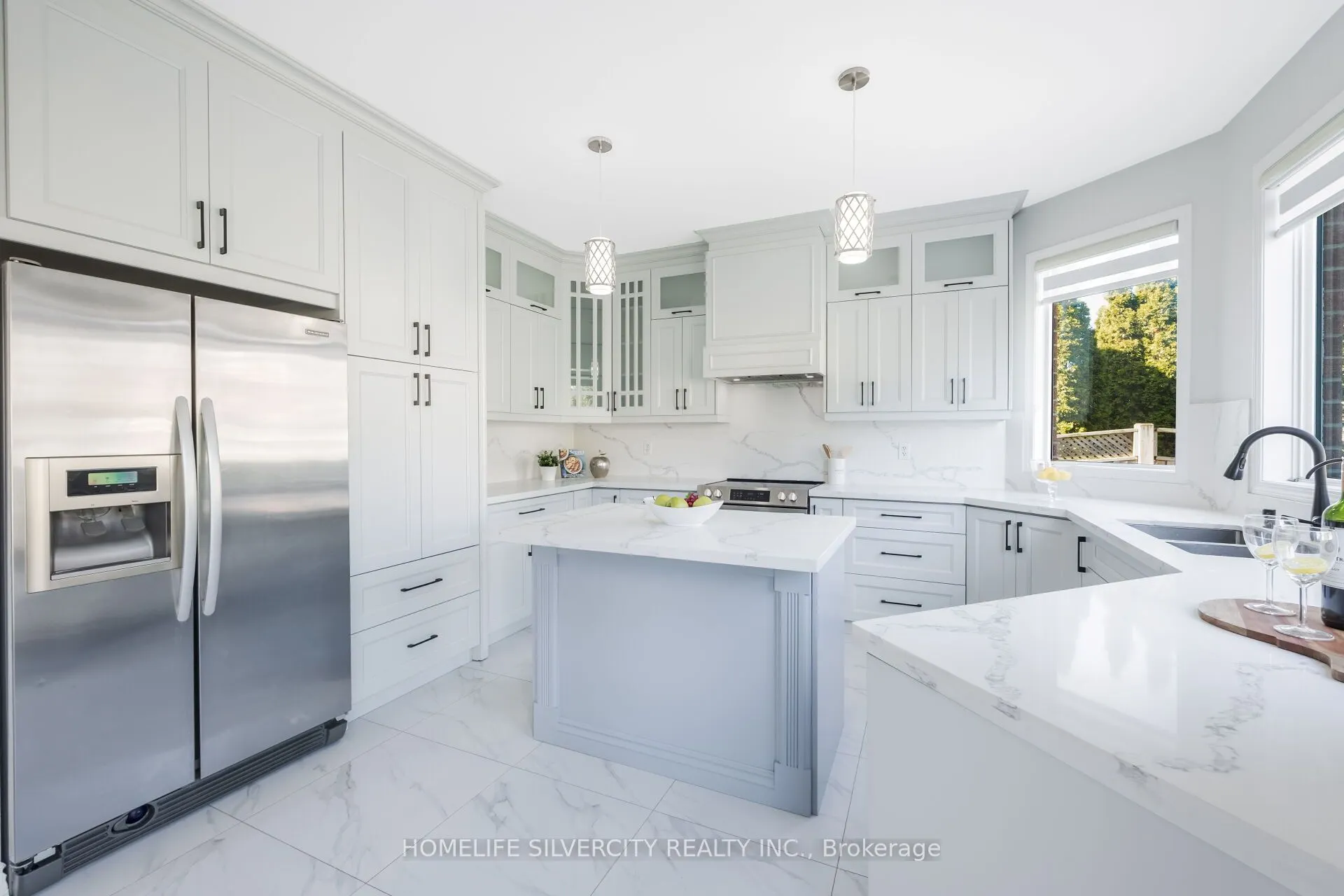 25 Van Hoof Crescent