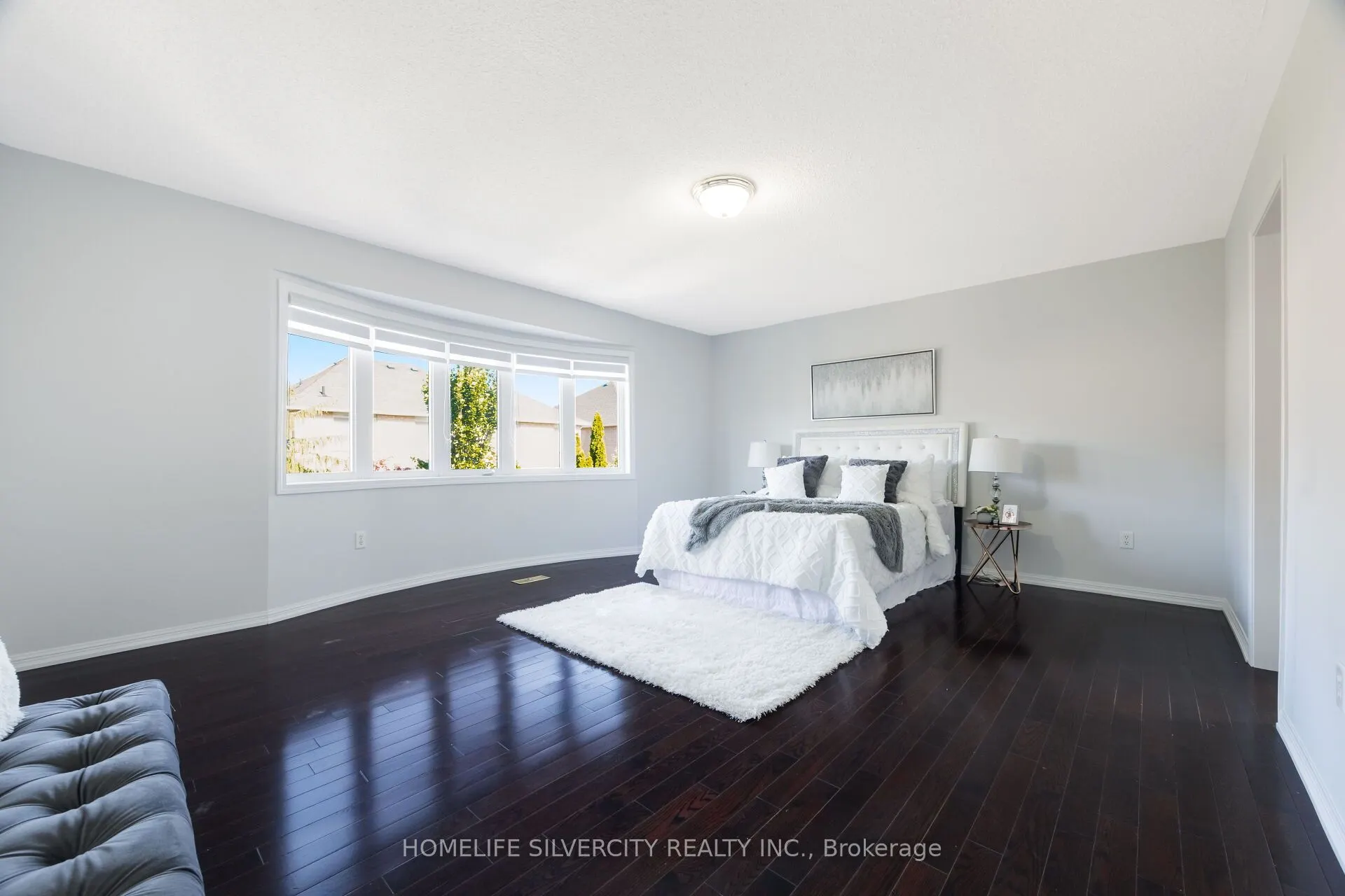 25 Van Hoof Crescent