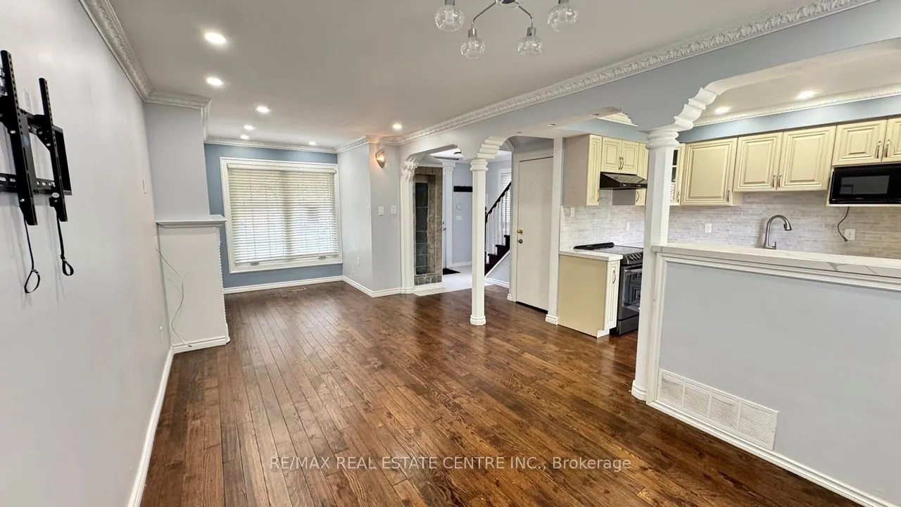 16 Nectarine Crescent