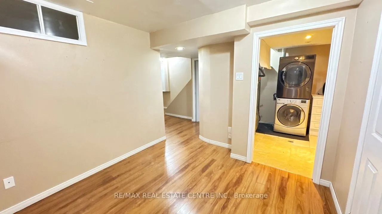 16 Nectarine Crescent