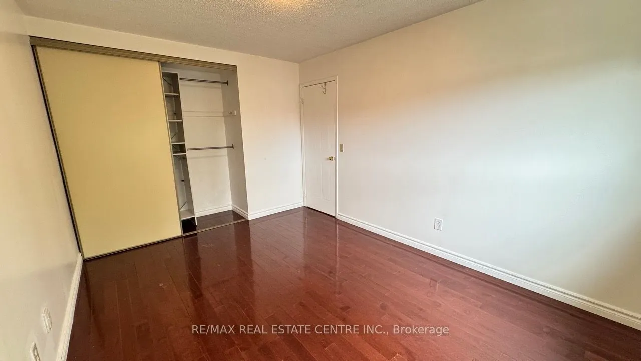 16 Nectarine Crescent