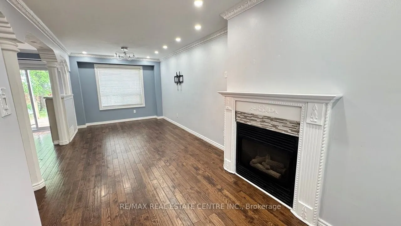 16 Nectarine Crescent