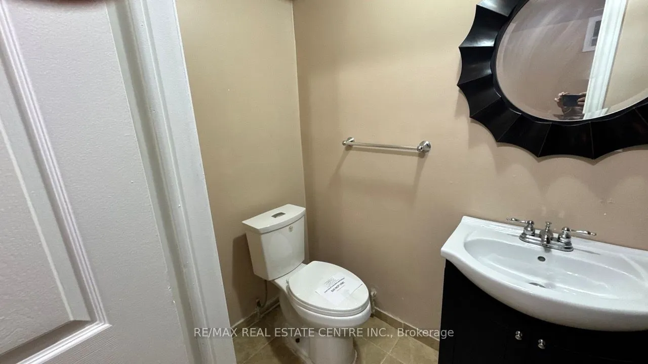 16 Nectarine Crescent