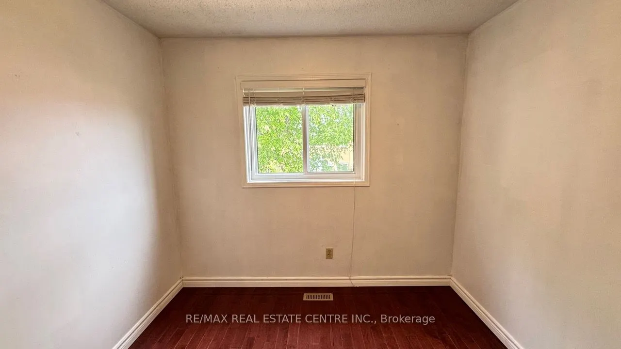 16 Nectarine Crescent