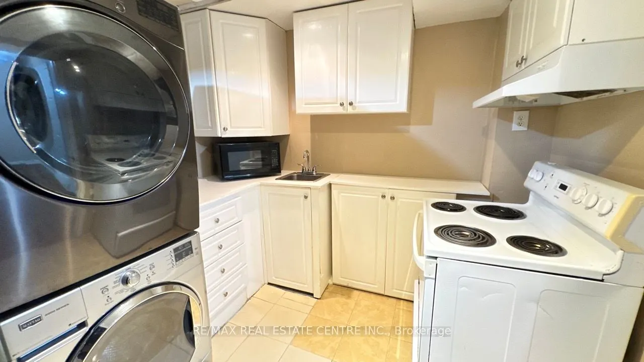 16 Nectarine Crescent